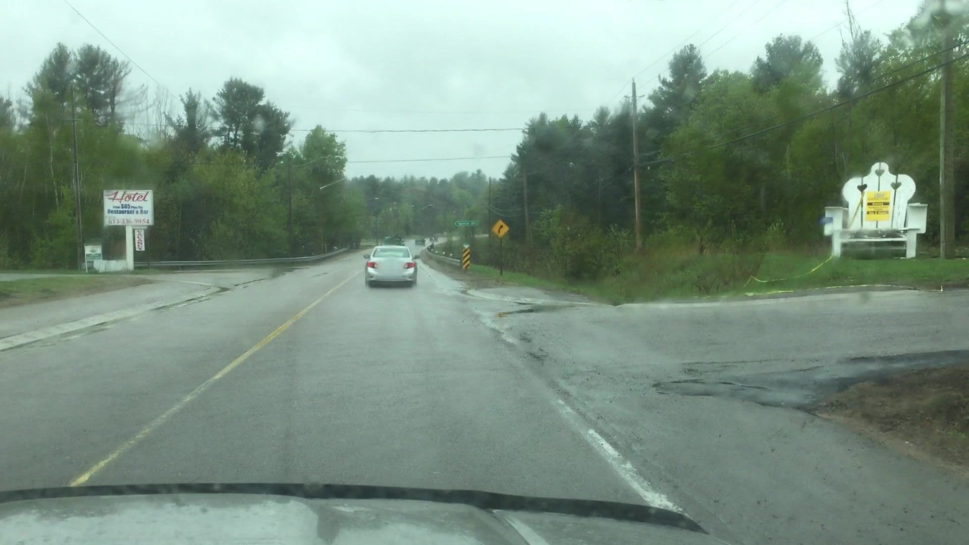 Street view near The Mazinaw Residence Inn, Tweed — © lvl5 (CC BY-SA · Mapillary)
