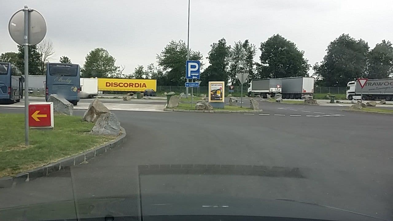 Street view near Rasthaus Suben - Servus Europa, Schärding Vorstadt — © vst (CC BY-SA · Mapillary)