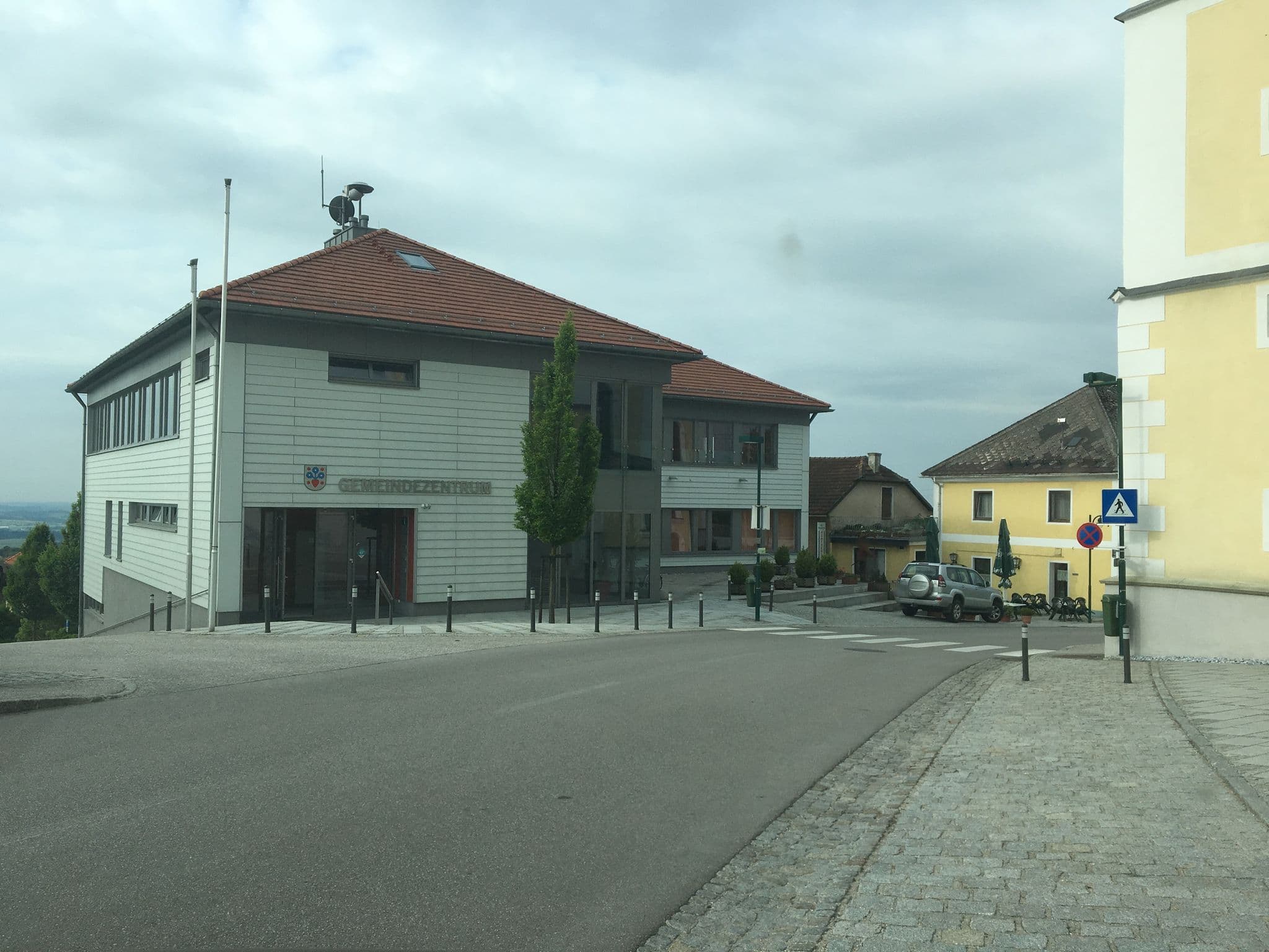 Street view near Christoph Zeller Taverne, Waizenkirchen — © schobi (CC BY-SA · Mapillary)