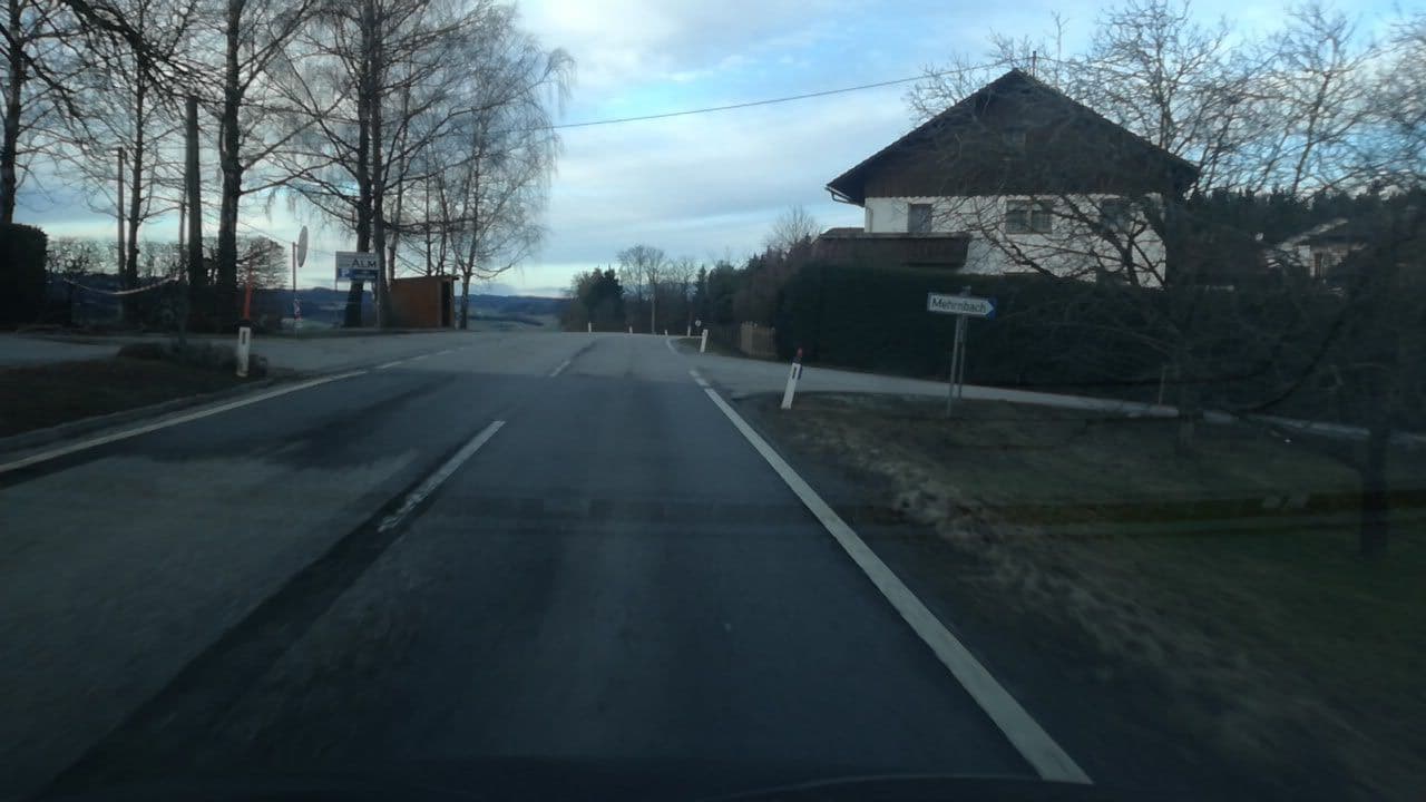 Street view near Gasthaus zur Alm, Mehrnbach — © curmet (CC BY-SA · Mapillary)