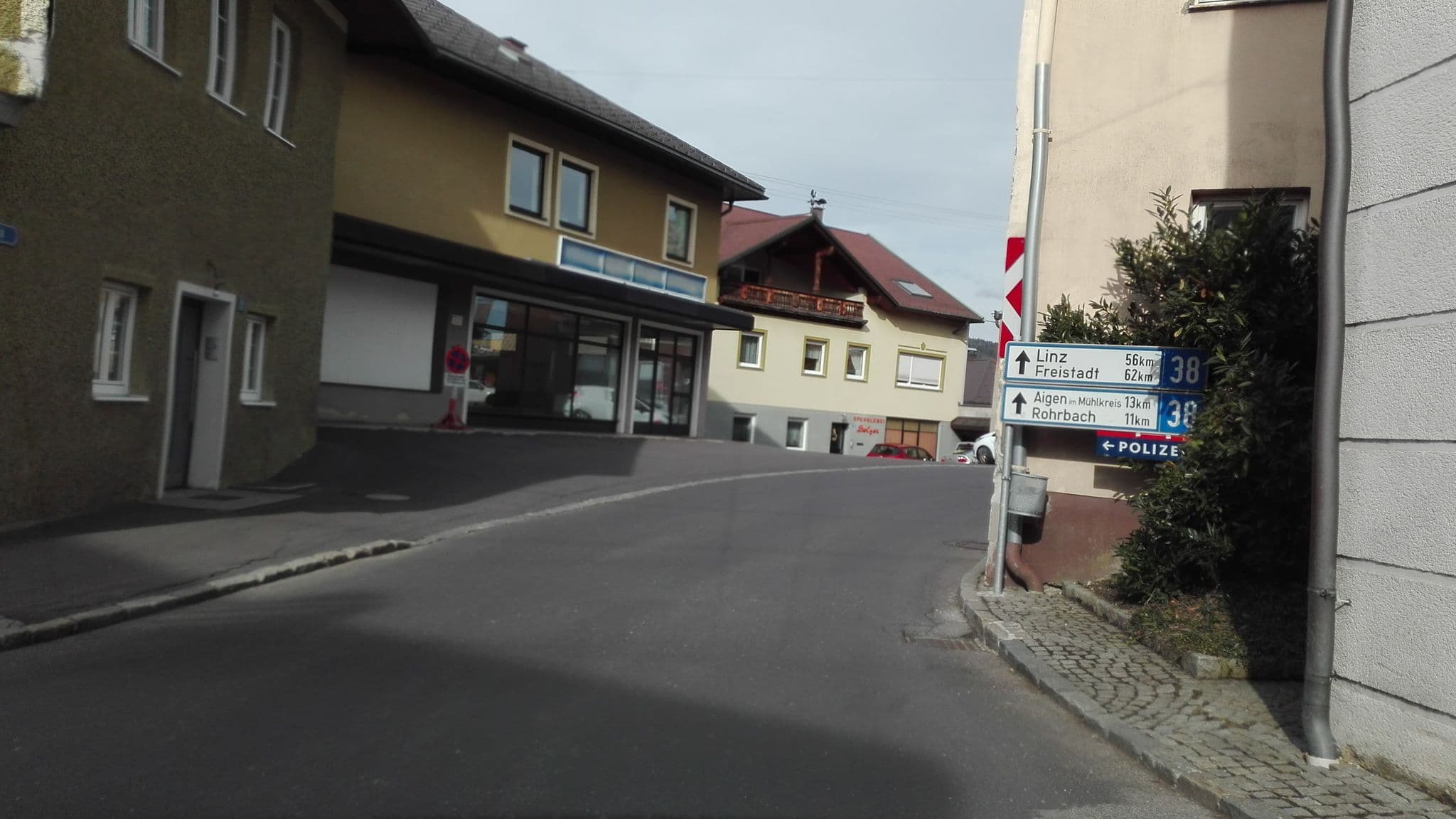 Street view near Gasthaus-Pension z Post, Ulrichsberg — © suriv (CC BY-SA · Mapillary)