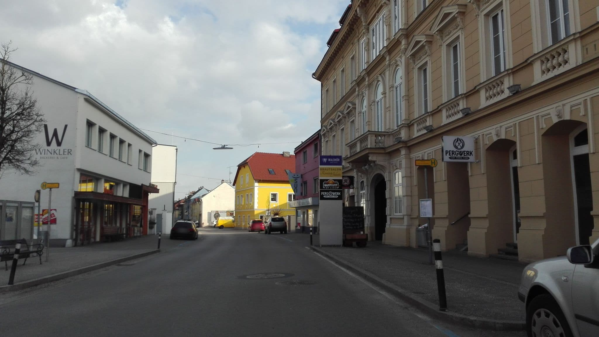 Street view near H28 Errichtungs- und BetriebsgmbH & Co, Perg — © suriv (CC BY-SA · Mapillary)