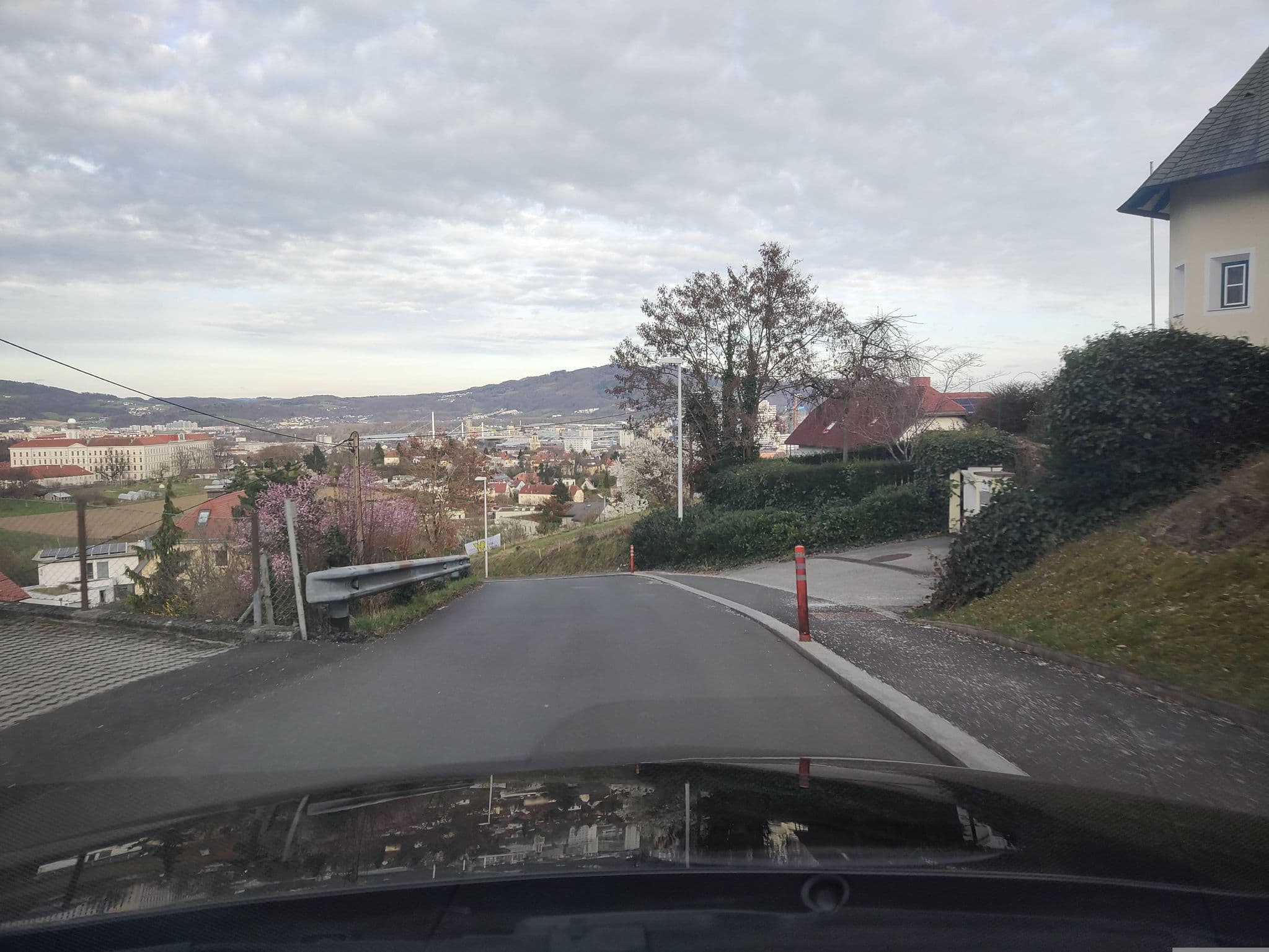 Street view near S.J. Gastro GmbH., Linz — © stefan4614 (CC BY-SA · Mapillary)