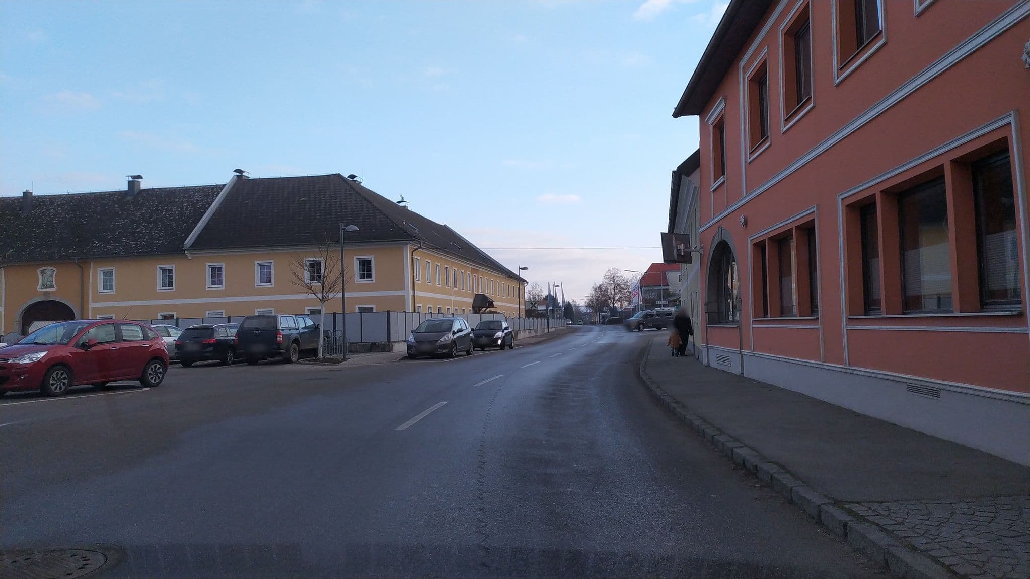 Street view near Pizzeria Florian Gasthof, Naarn im Machlande — © suriv (CC BY-SA · Mapillary)