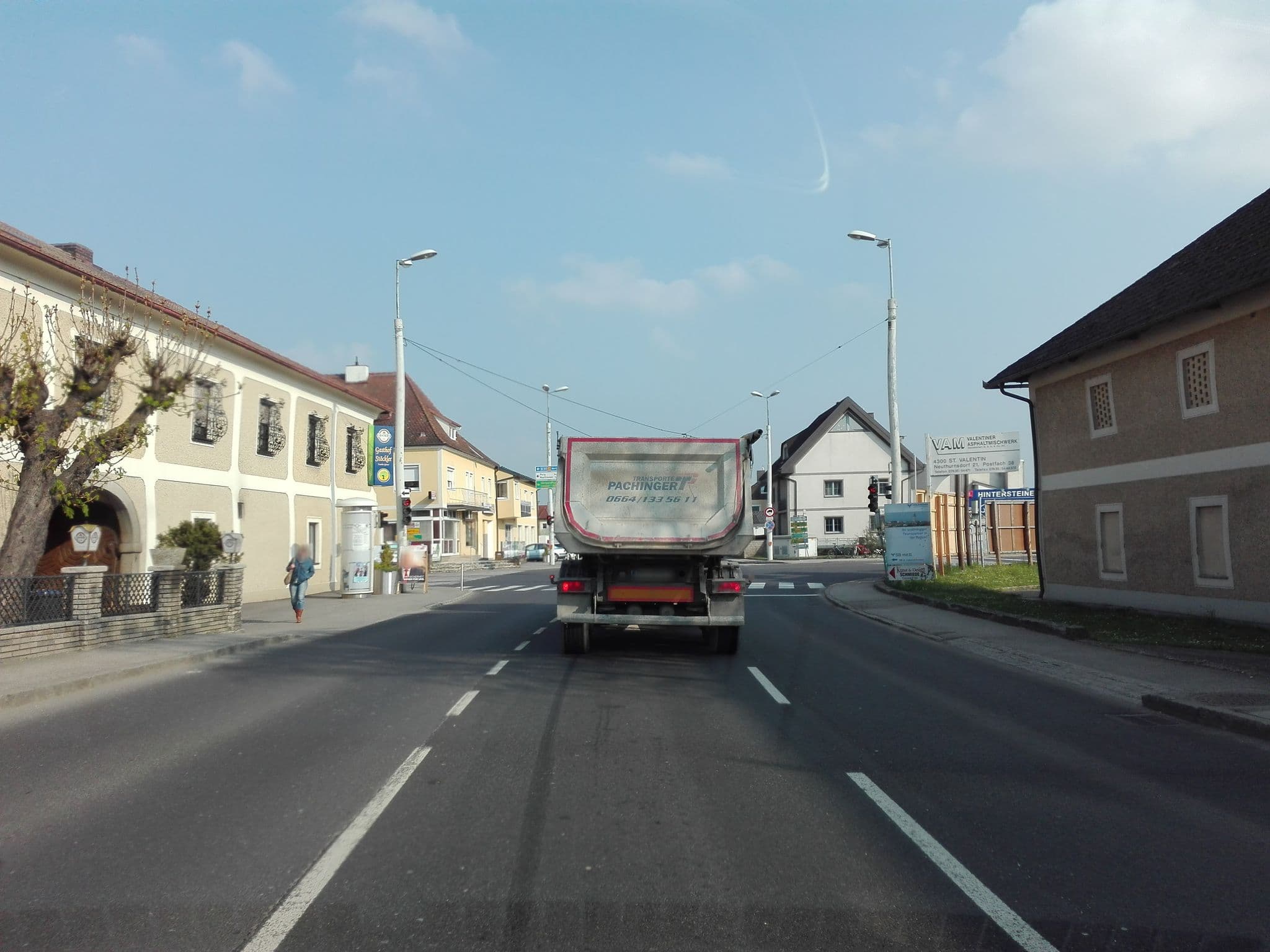 Street view near Gasthof Stöckler, Enns — © suriv (CC BY-SA · Mapillary)