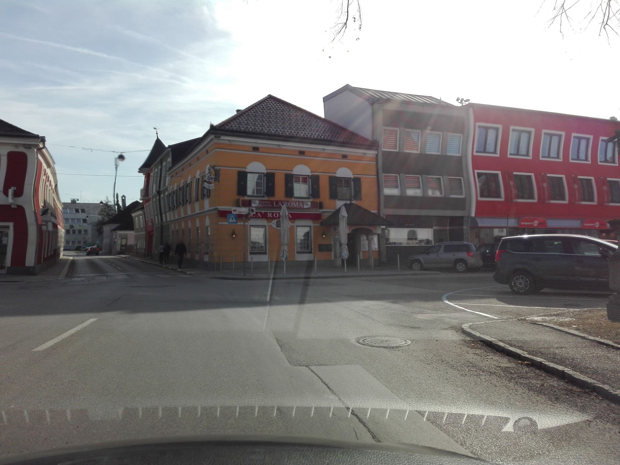 Street view near Schachner - Machland Stuben, Perg — © suriv (CC BY-SA · Mapillary)