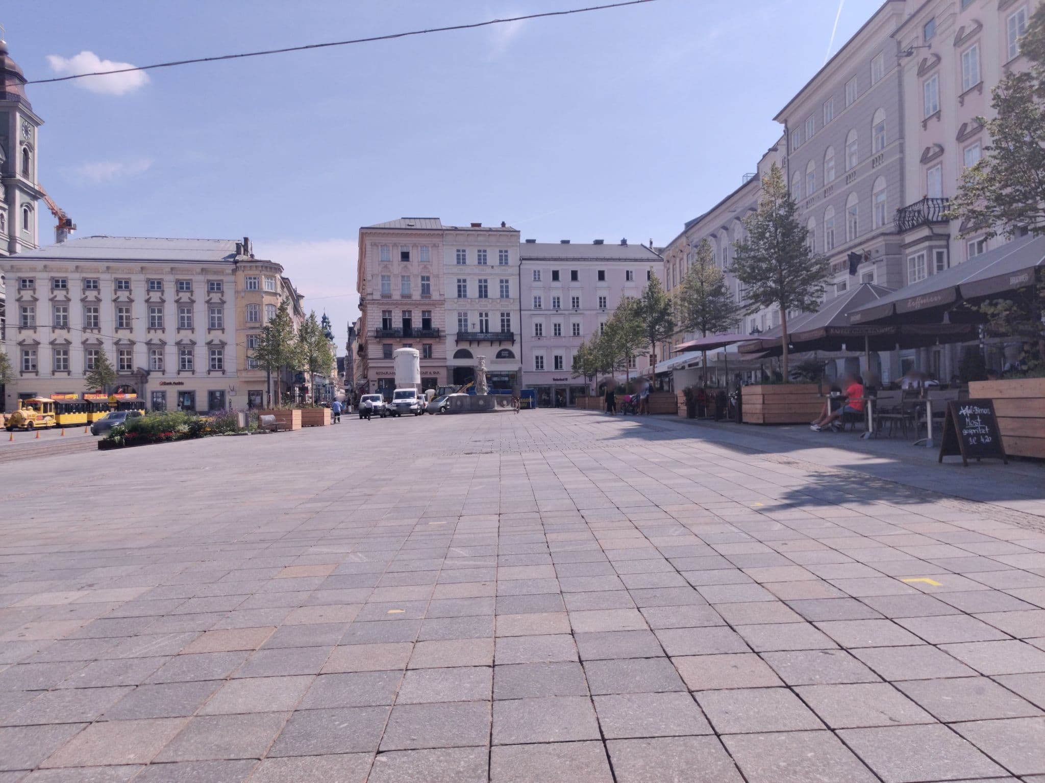 Street view near Austria Classic Hotel Wolfinger, Linz — © aceini (CC BY-SA · Mapillary)