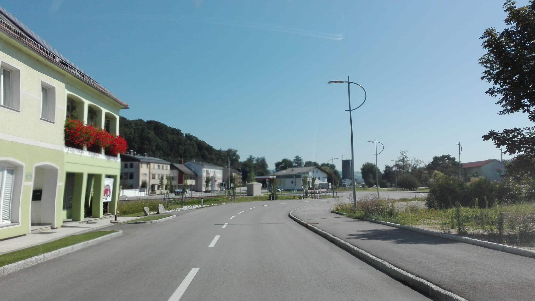 Street view near Gasthaus z Klosterwirt, Wallsee — © suriv (CC BY-SA · Mapillary)