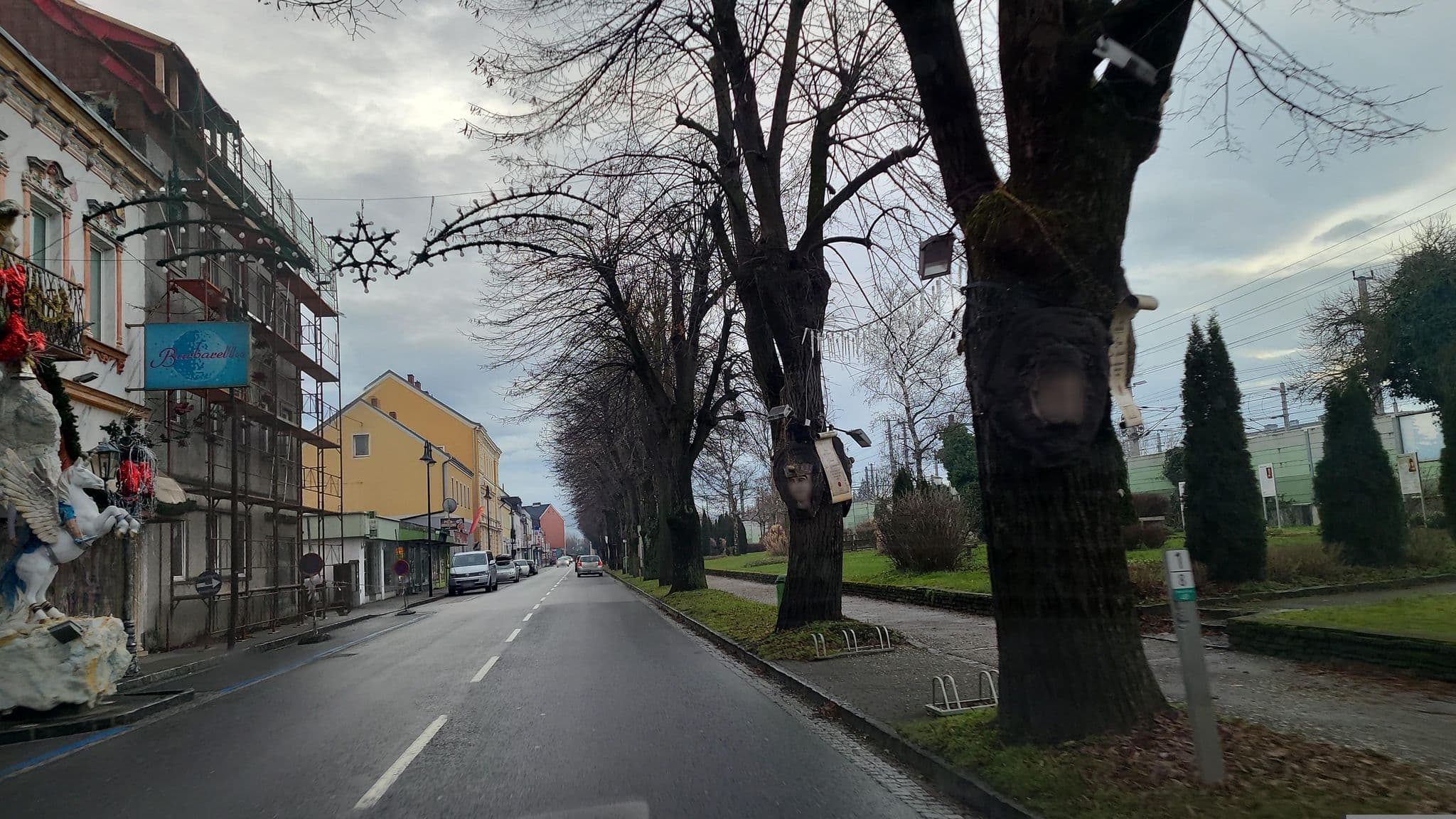 Street view near Kerschbaumer Sankt Valentin, Sankt Valentin — © chrisbeddow (CC BY-SA · Mapillary)