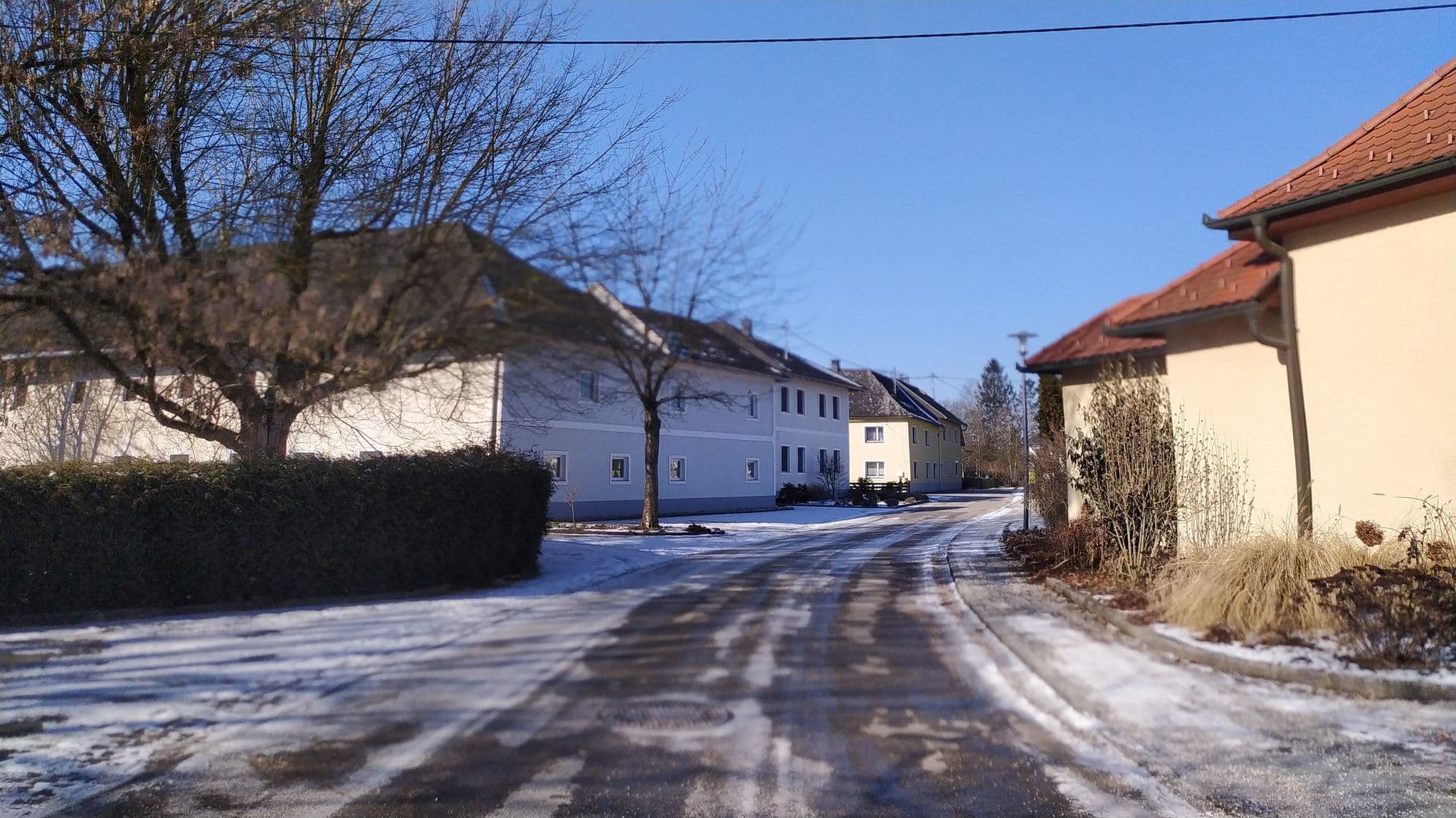Street view near Kirchenwirt, Alkoven — © suriv (CC BY-SA · Mapillary)