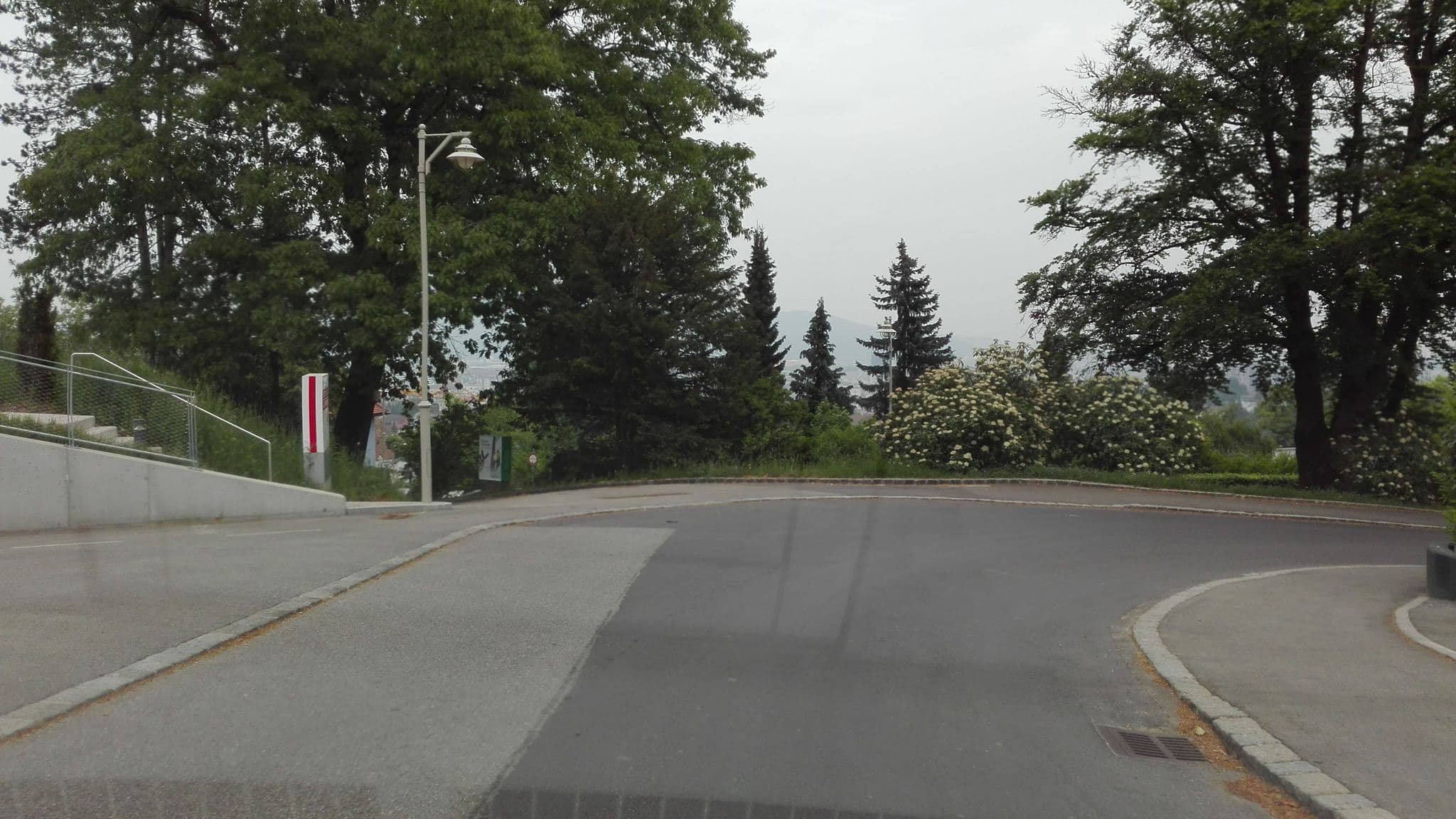 Street view near AK Bildungshaus Jägermayerhof, Linz — © suriv (CC BY-SA · Mapillary)