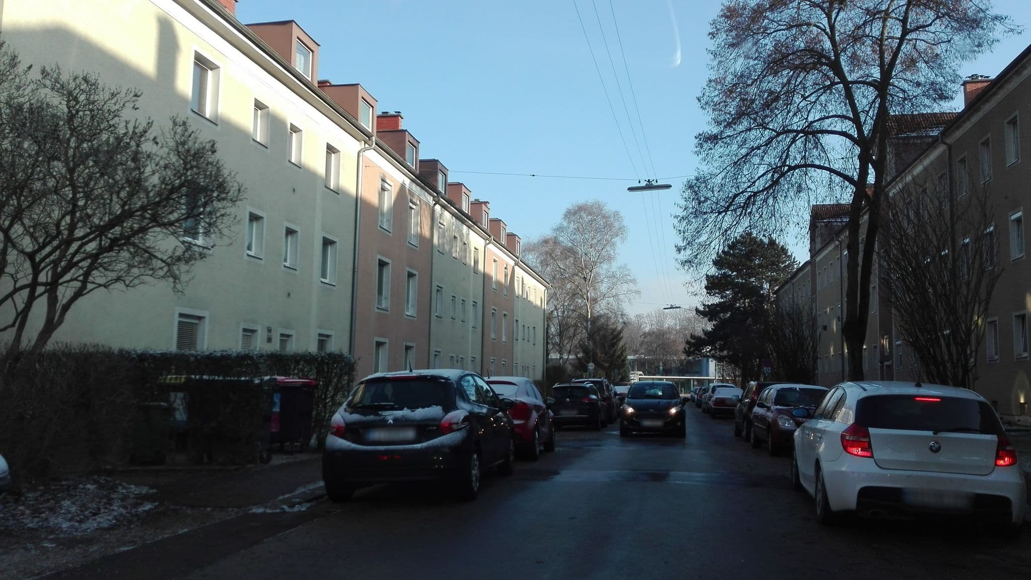 Street view near Linz SUNNY, Gaumberg — © suriv (CC BY-SA · Mapillary)