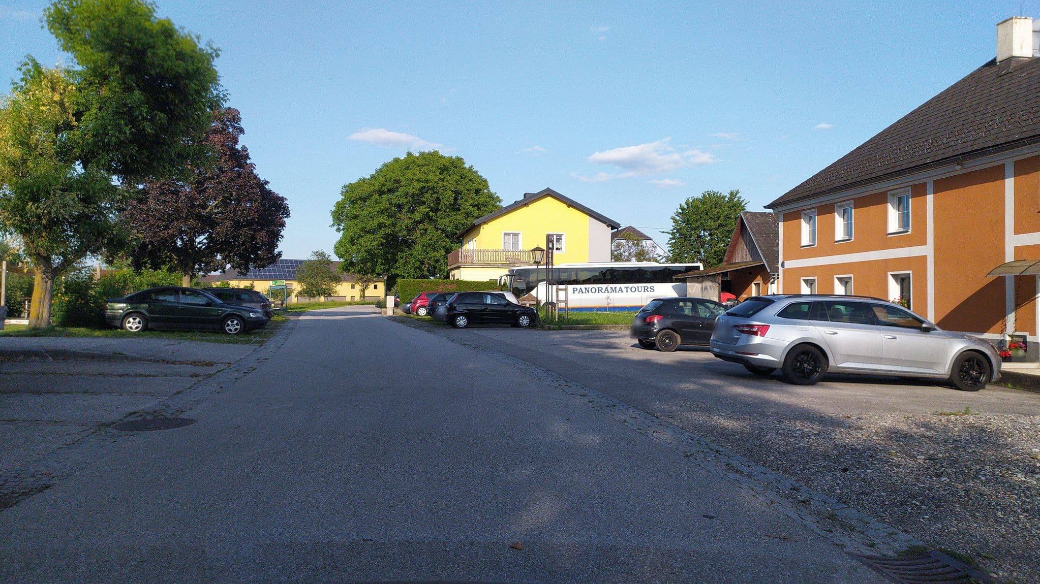 Street view near Robert Stadlbauer, Wallsee — © suriv (CC BY-SA · Mapillary)