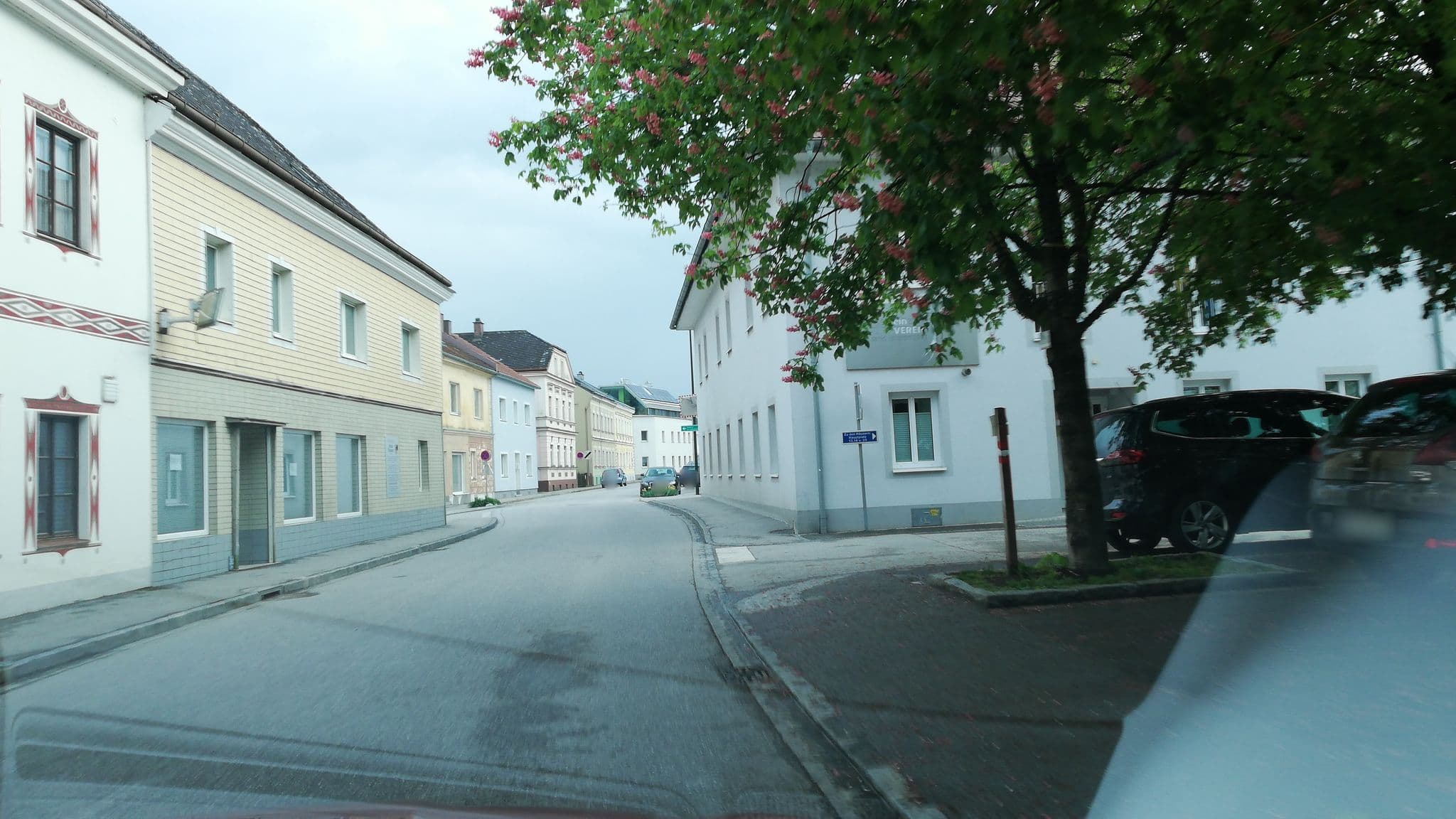 Street view near Gasthaus u Fleischwaren Kaltenböck, Sankt Valentin — © gzin (CC BY-SA · Mapillary)