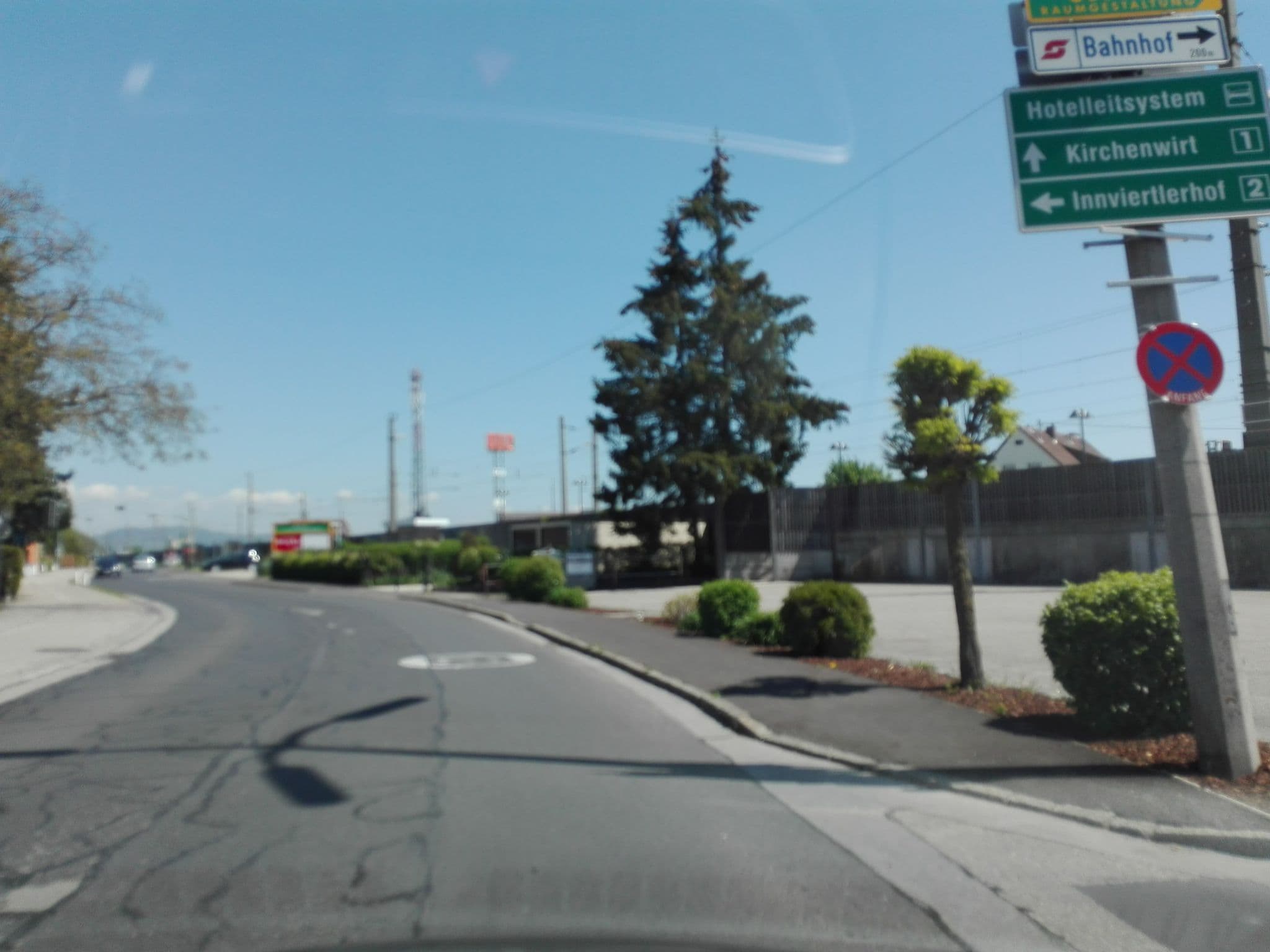 Street view near Innviertlerhof, Sankt Dionysen — © suriv (CC BY-SA · Mapillary)