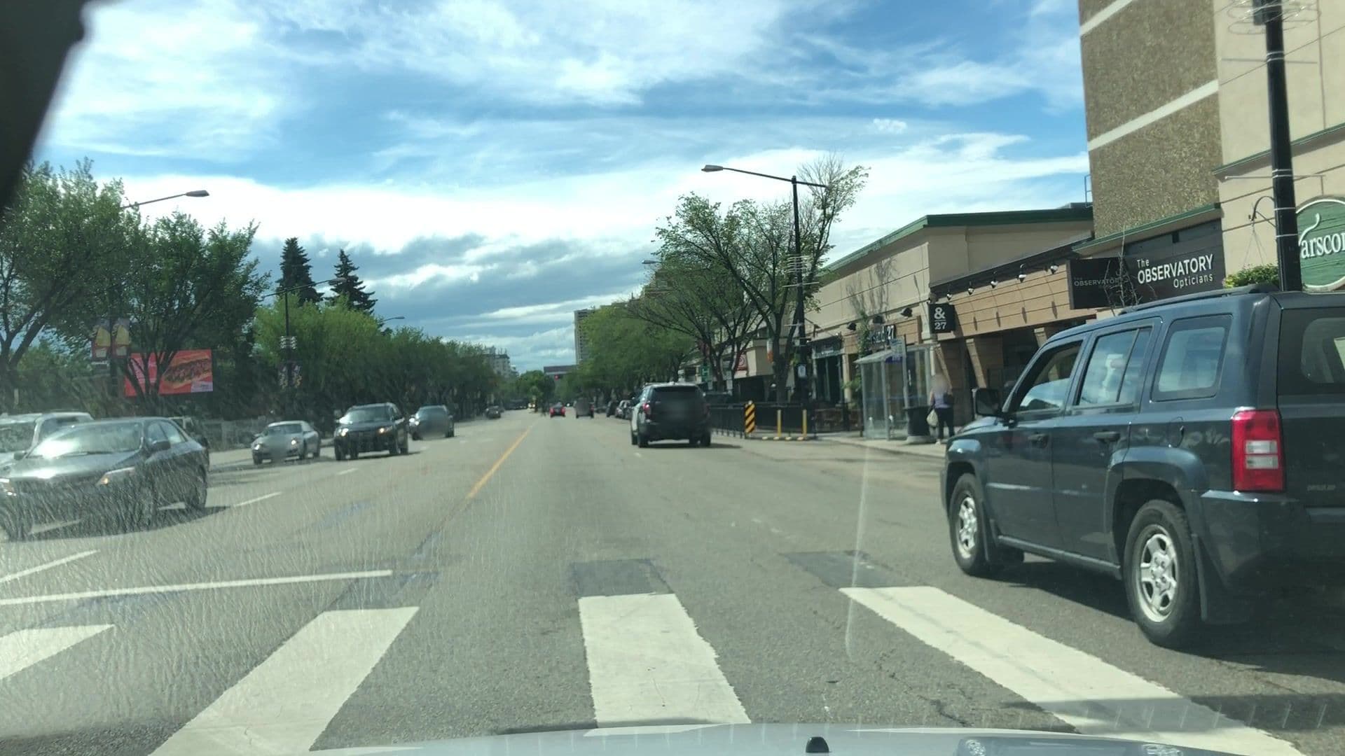Street view near Varscona Hotel On Whyte, Garneau — © lvl5 (CC BY-SA · Mapillary)