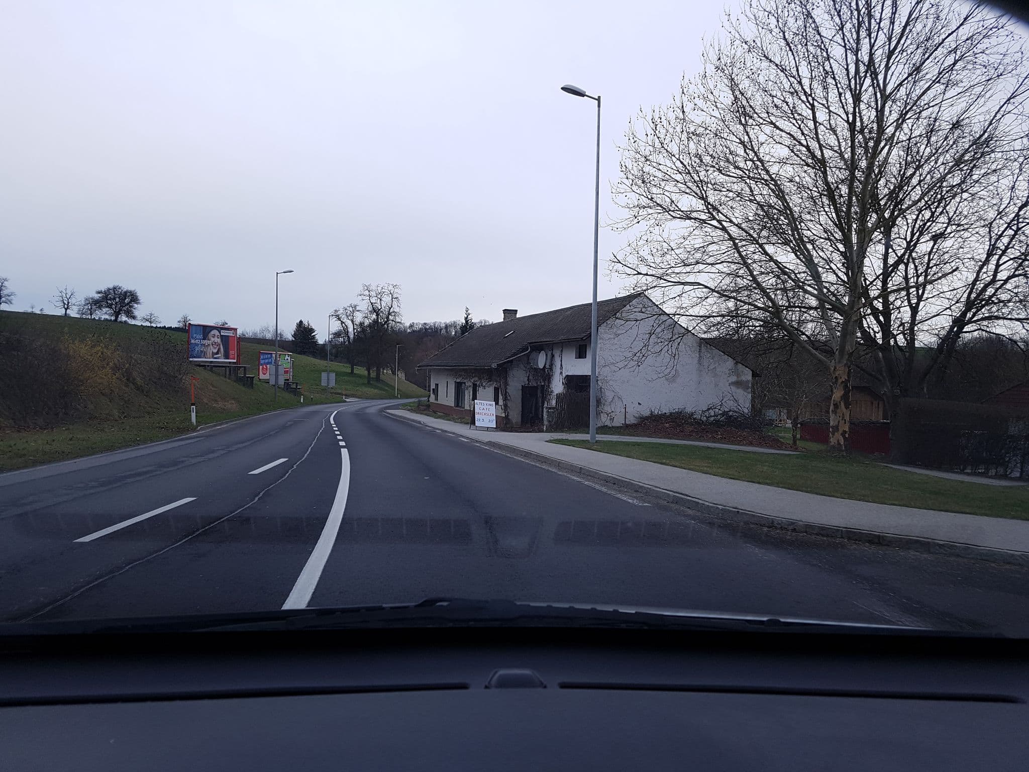 Street view near Treffpunkt Rohrbäcker, Sankt Florian — © pepeaut (CC BY-SA · Mapillary)