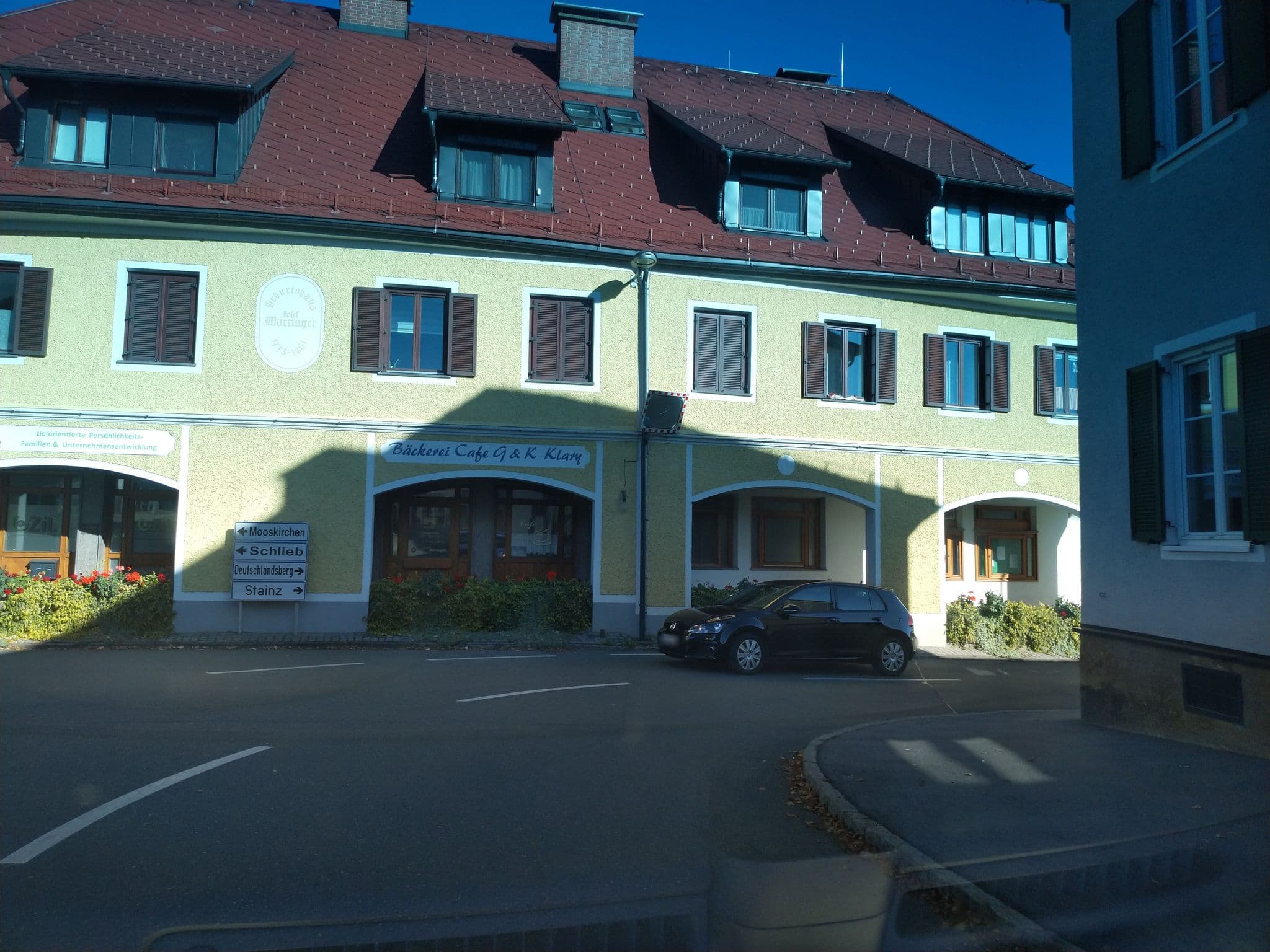 Street view near Gasthof Gerngroß, Stainz — © djpixel (CC BY-SA · Mapillary)