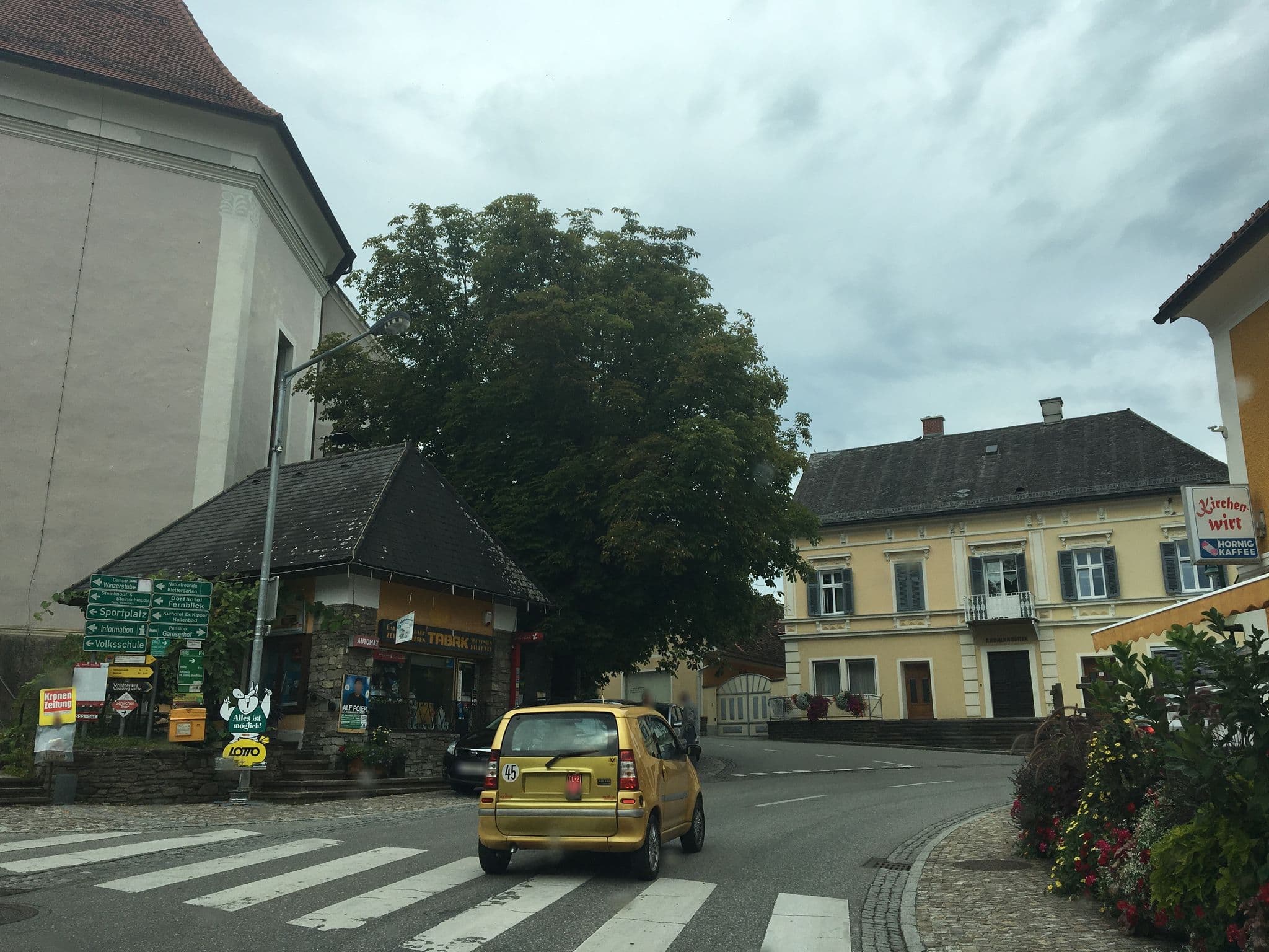 Street view near Parkhotel Kipper Hiltrude Waltl, Stainz — © schobi (CC BY-SA · Mapillary)