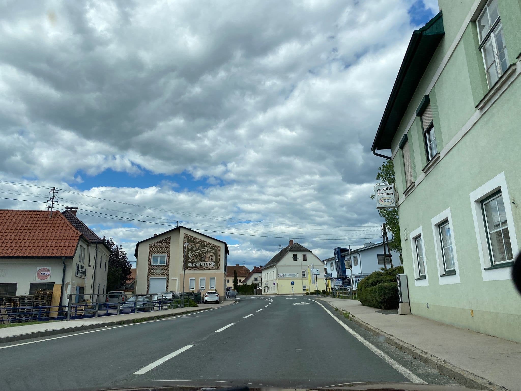 Street view near Hofer-Gasthof, Sankt Stefan — © ee90 (CC BY-SA · Mapillary)