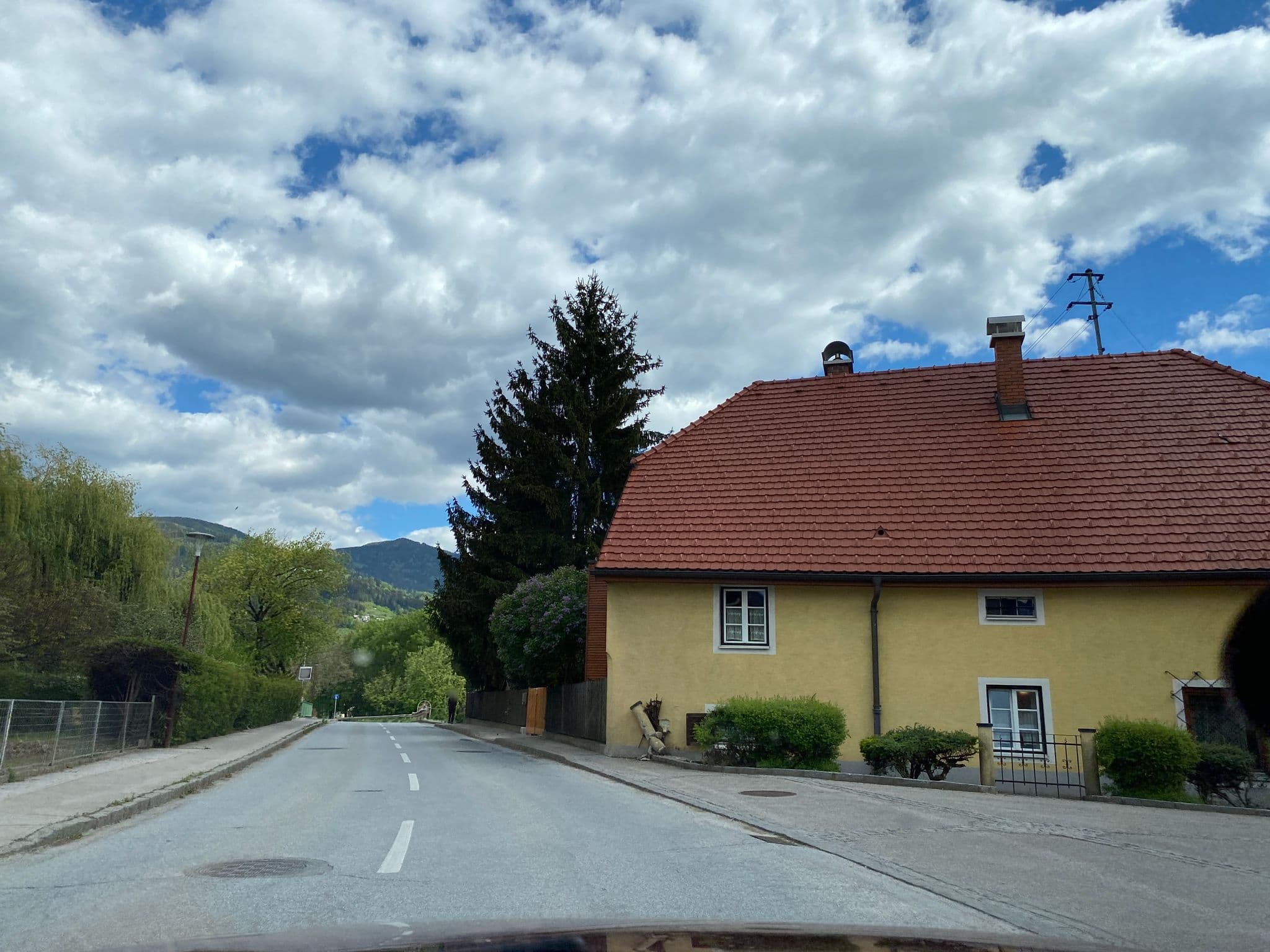 Street view near Gasthaus Moar, Wolfsberg — © ee90 (CC BY-SA · Mapillary)