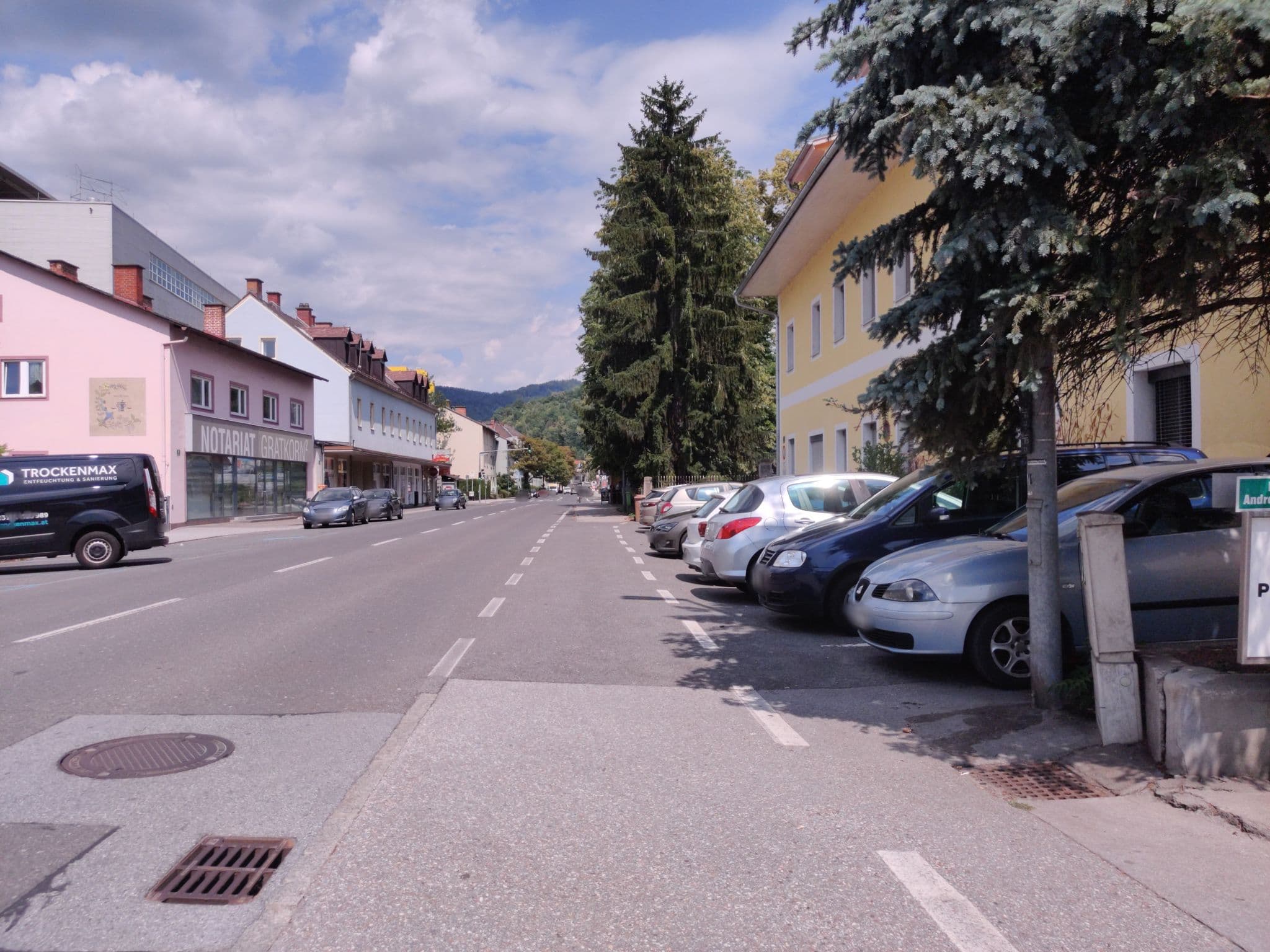 Street view near Gasthaus Zum Ochsen, Kirchenviertel — © aceini (CC BY-SA · Mapillary)