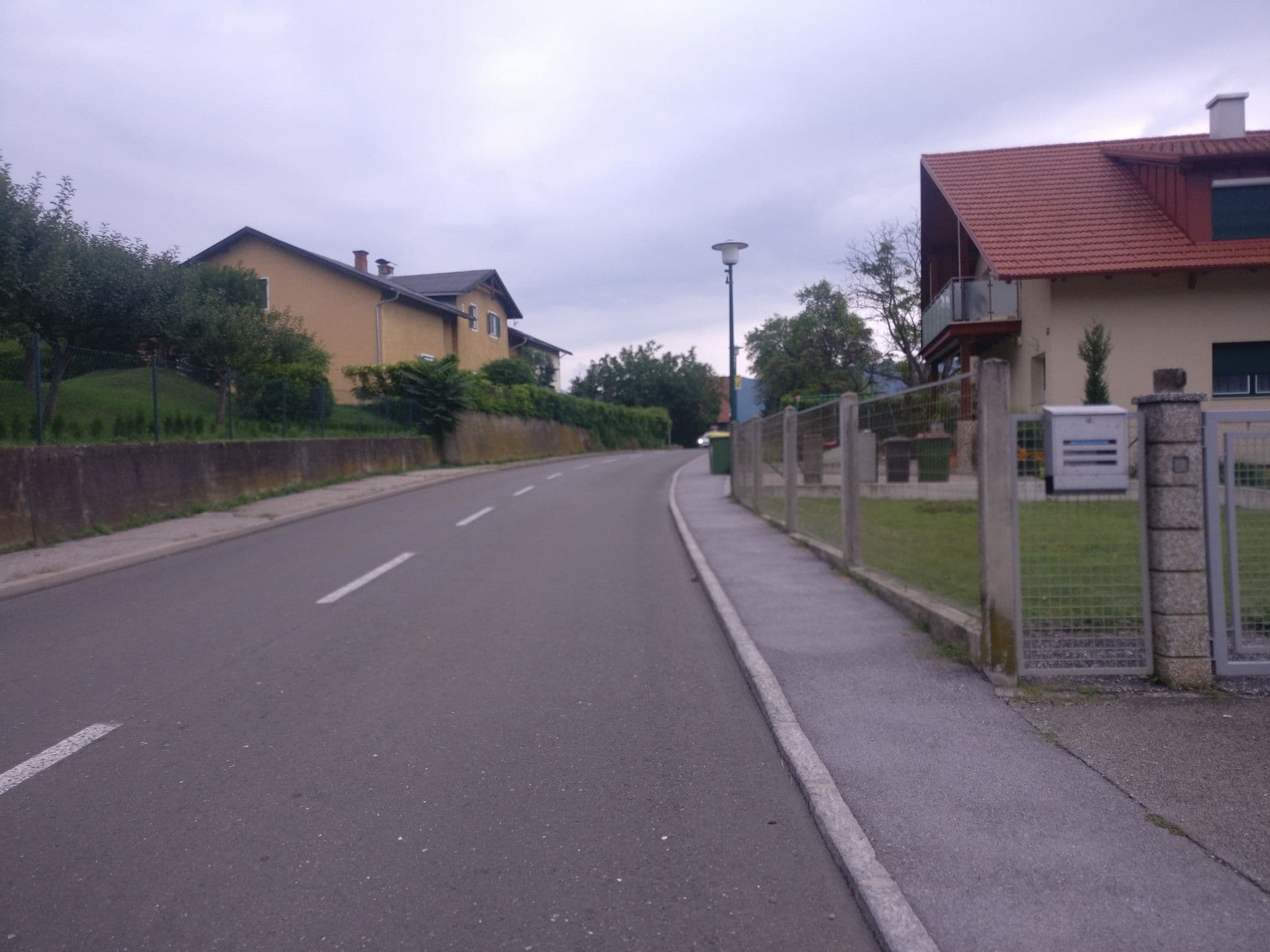 Street view near Rosenberger Raststatte, Deutschfeistritz — © aceini (CC BY-SA · Mapillary)