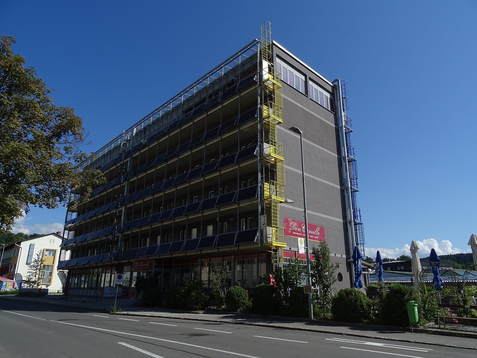 Hotel Gratkorn (via Wikimedia Commons, CC BY-SA 4.0)