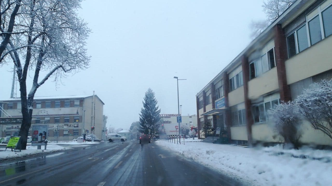 Street view near Jugendtagesheim, Knittelfeld — © deleted_user (CC BY-SA · Mapillary)