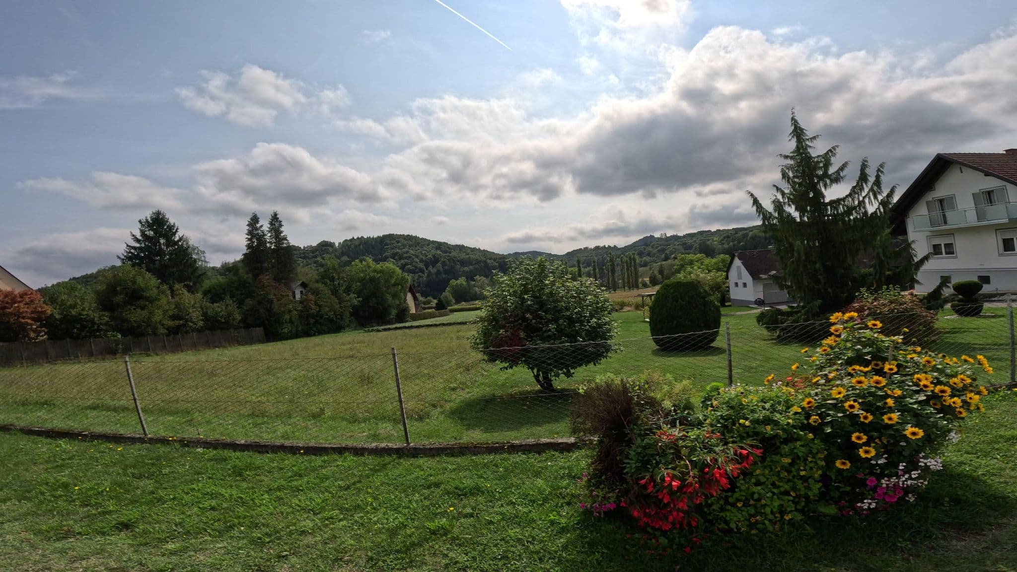 Street view near Gästehaus Koch, Gamlitz — © djpixel (CC BY-SA · Mapillary)