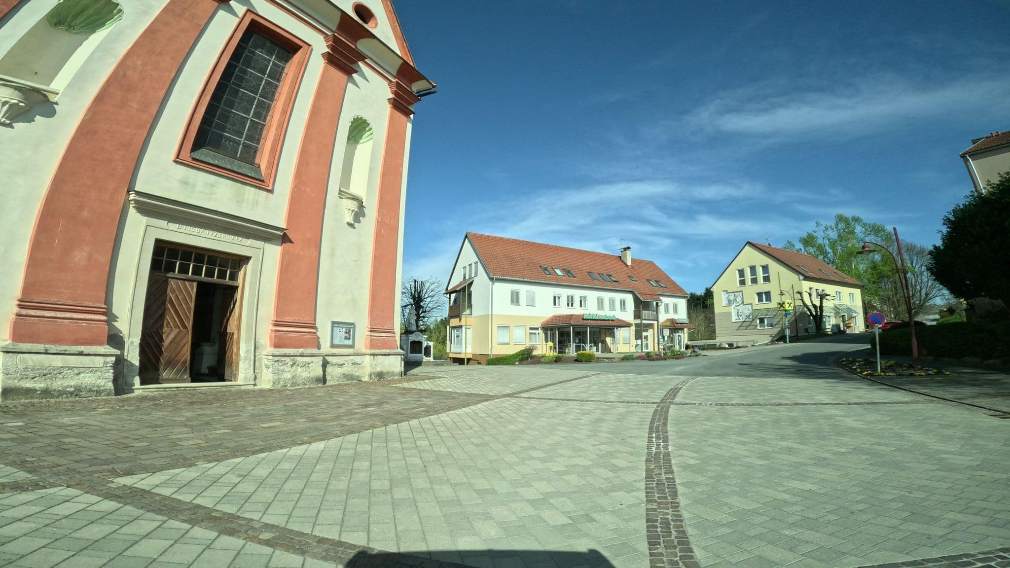 Street view near T.O.M R - ehem. Pfarrhof Sankt Andrä, Gleinstätten — © djpixel (CC BY-SA · Mapillary)