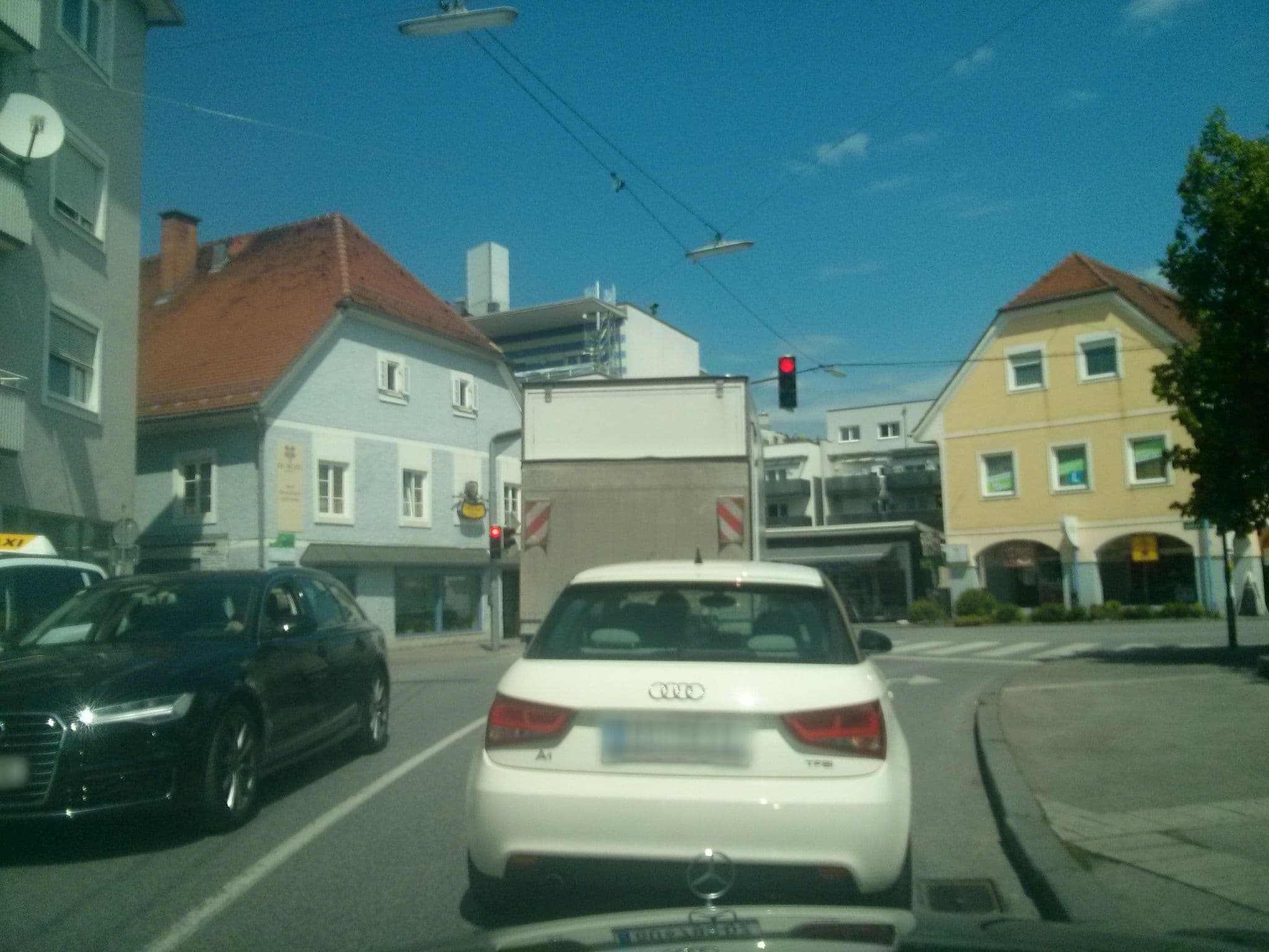 Street view near Gasthaus Jörglbauer Helmut Böhler, Andritz — © smon (CC BY-SA · Mapillary)