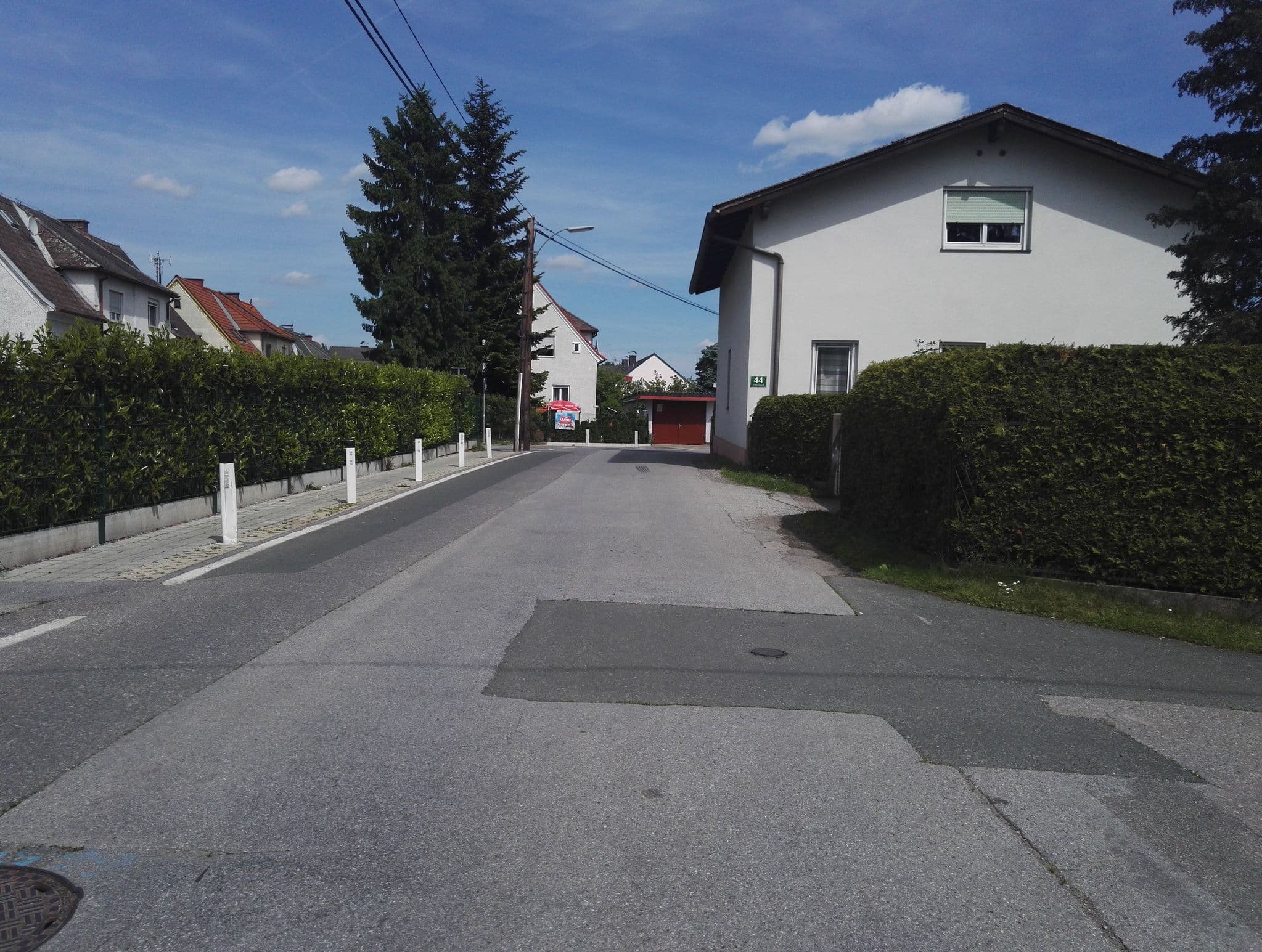 Street view near Wohnanlage Ulmgasse, Puntigam — © aceini (CC BY-SA · Mapillary)