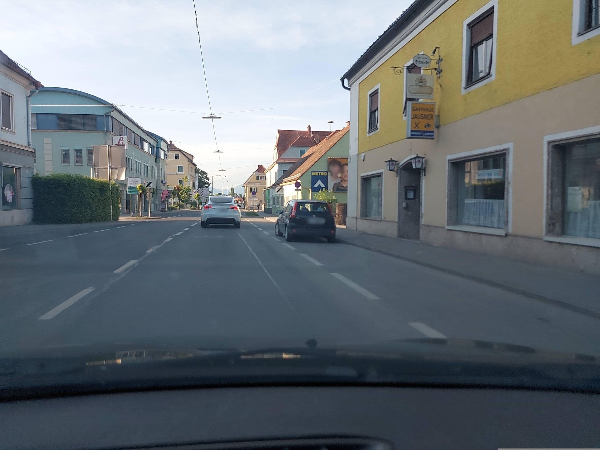 Street view near Meyers Gasthof, Straßgang — © mik007 (CC BY-SA · Mapillary)