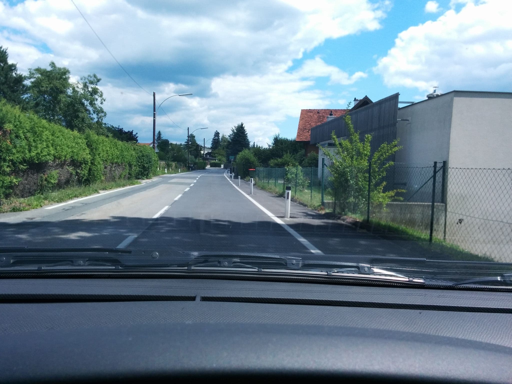 Street view near Schloßwirt am Lustbühel - Thurner Wolfgang, Ries — © di0v0n (CC BY-SA · Mapillary)