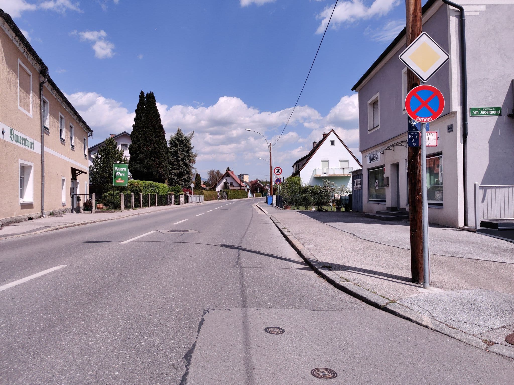 Street view near Bauernwirt, Straßgang — © aceini (CC BY-SA · Mapillary)