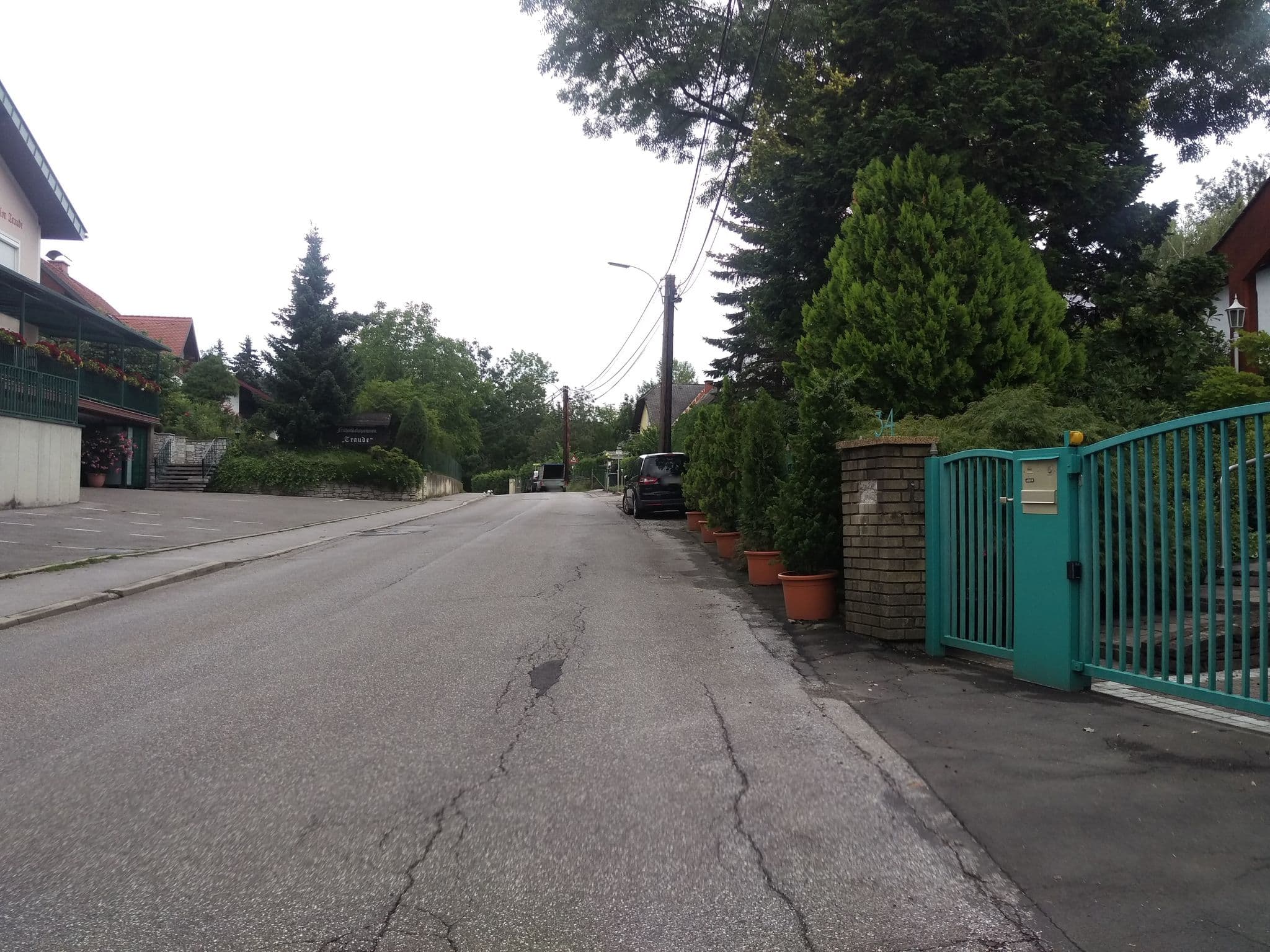 Street view near Pension Traude, Waltendorf — © aceini (CC BY-SA · Mapillary)