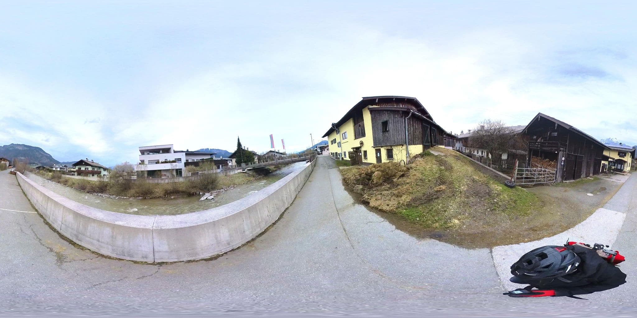 Street view near Landhaus Schwarzinger, Sankt Johann in Tirol — © osmplus_org (CC BY-SA · Mapillary)