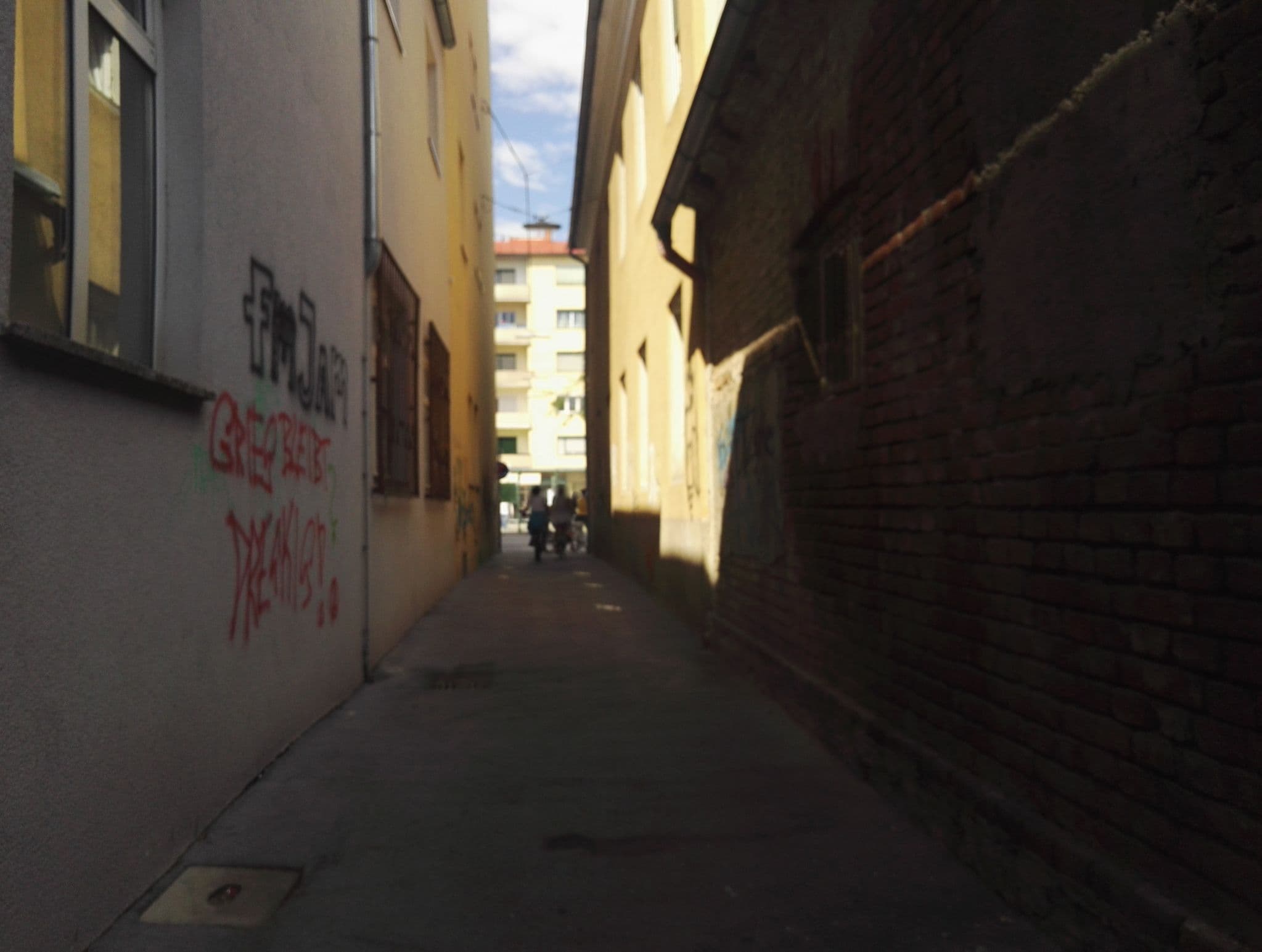 Street view near Hotel Zu den 5 Lärchen, Gries — © aceini (CC BY-SA · Mapillary)