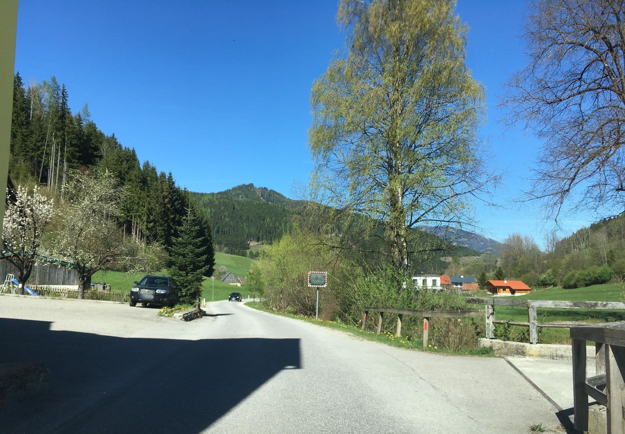 Street view near Gasthaus Pamsl, Aflenz Kurort — © istefanos (CC BY-SA · Mapillary)