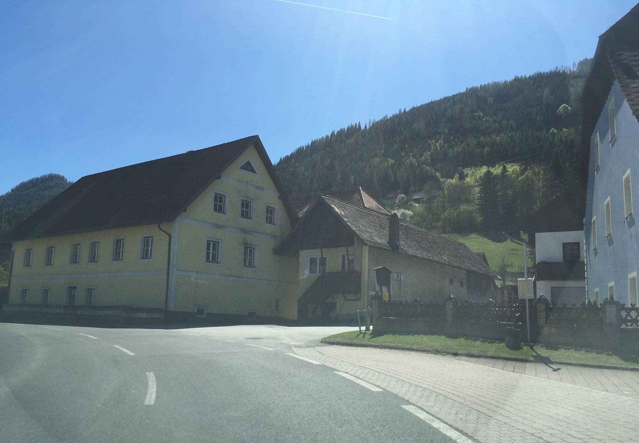 Street view near Gasthaus z Kirchenwirt, Vordernberg — © istefanos (CC BY-SA · Mapillary)