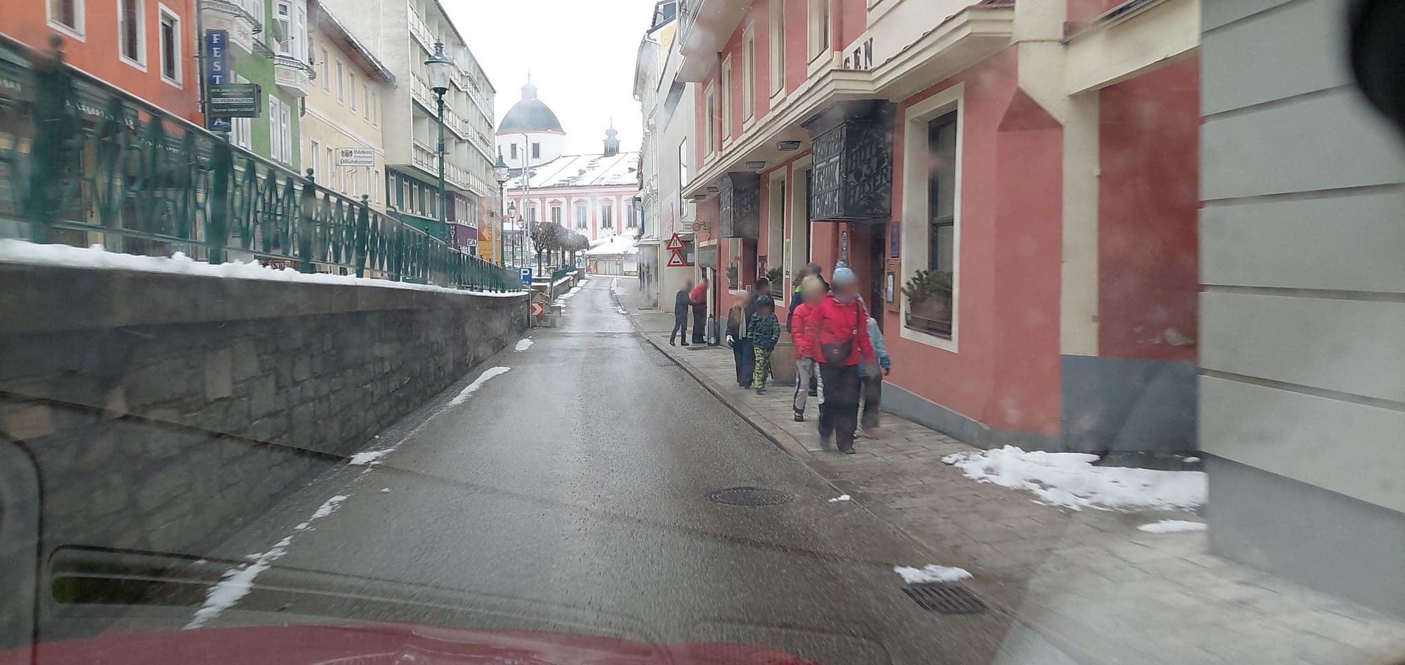 Street view near Ferien-Wohnung Wiener Straße 13/8 - Mariazell, Mariazell — © gzin (CC BY-SA · Mapillary)