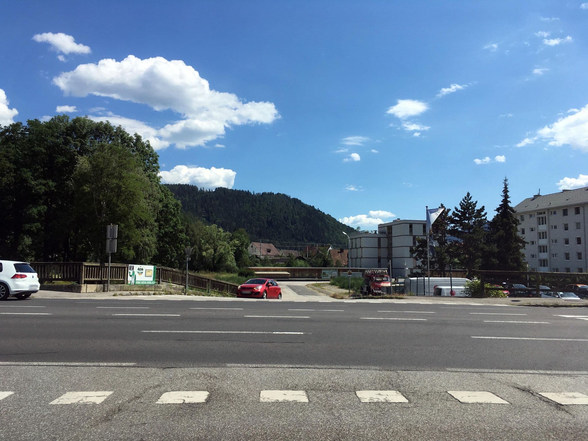 Street view near Gasthaus Hiaslwirt, Diemlach — © istefanos (CC BY-SA · Mapillary)