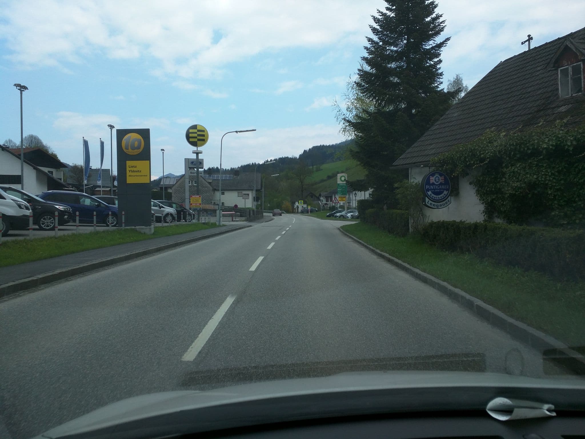 Street view near Michaela Lengauer, Ybbsitz — © schu_r (CC BY-SA · Mapillary)