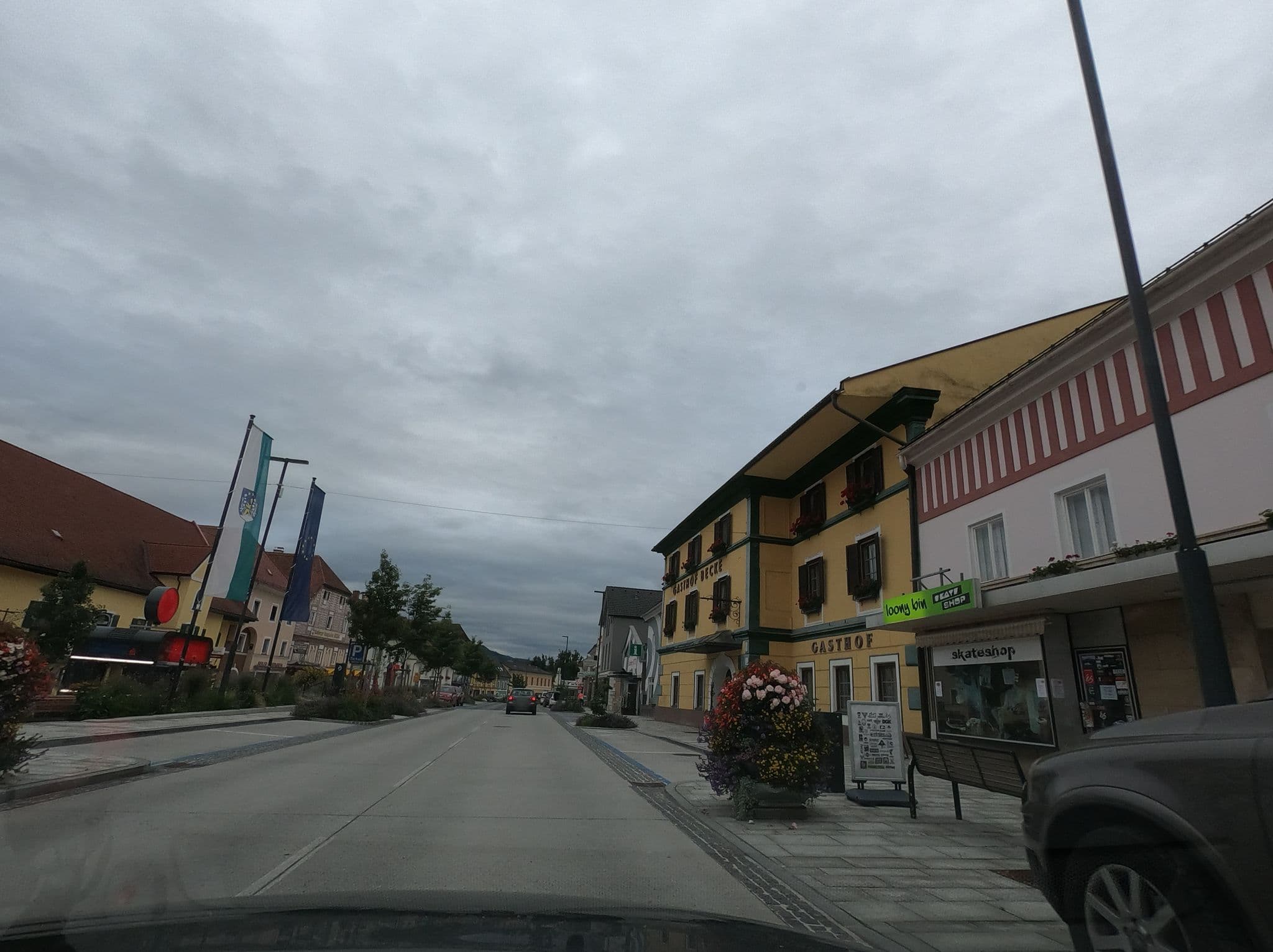 Street view near Gasthof Riegler Daniela - Gute steirische Gaststätte, Kindberg — © richlv (CC BY-SA · Mapillary)