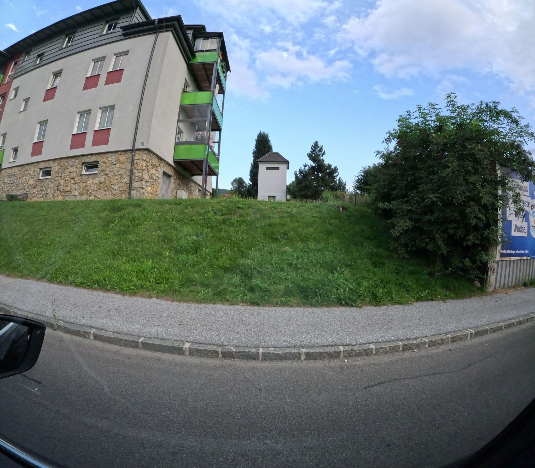 Street view near Wisniewski GmbH, Hönigsberg — © erias (CC BY-SA · Mapillary)