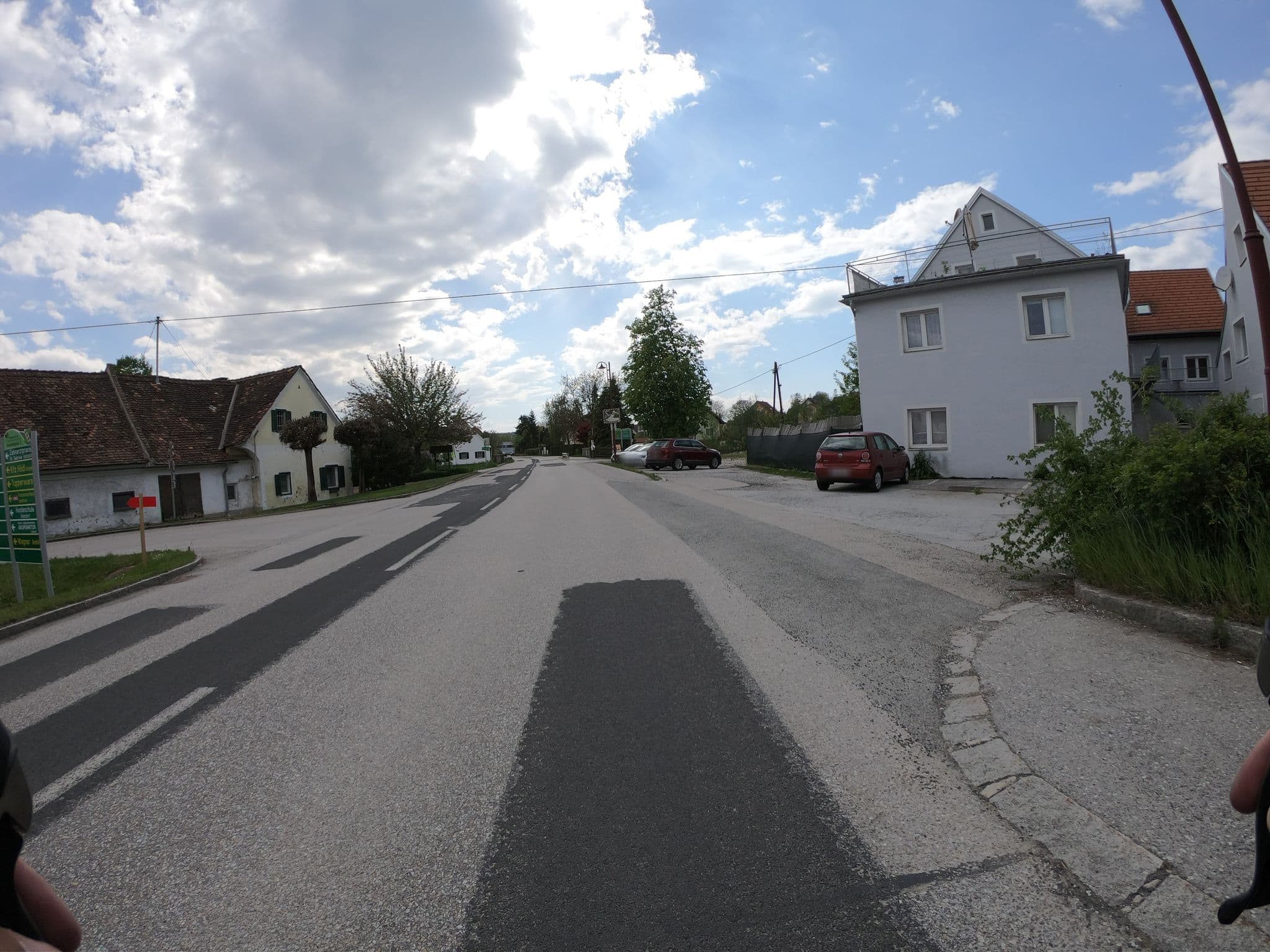 Street view near Ludersdorferhof, Gleisdorf — © tobiaso (CC BY-SA · Mapillary)