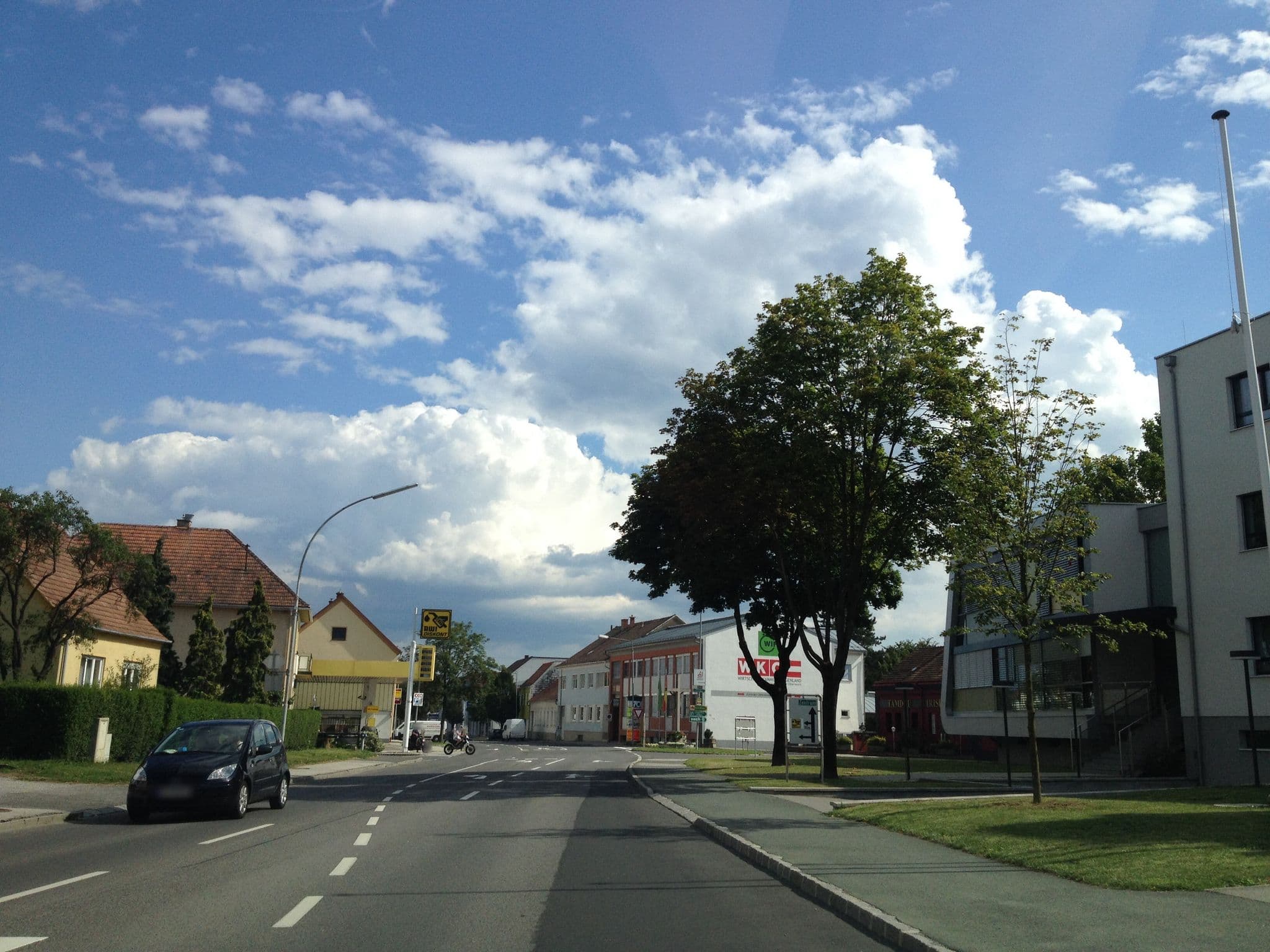 Street view near Kantor's Ludwig Wwe Juliane Kantor, Oberwart — © smon (CC BY-SA · Mapillary)