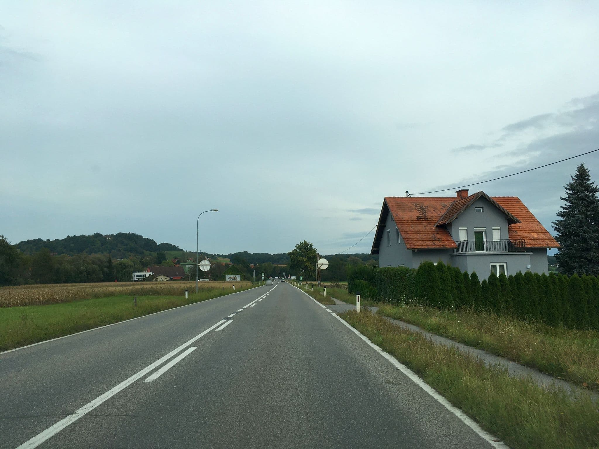 Street view near Jufa Pöllau, Pischelsdorf in der Steiermark — © istefanos (CC BY-SA · Mapillary)