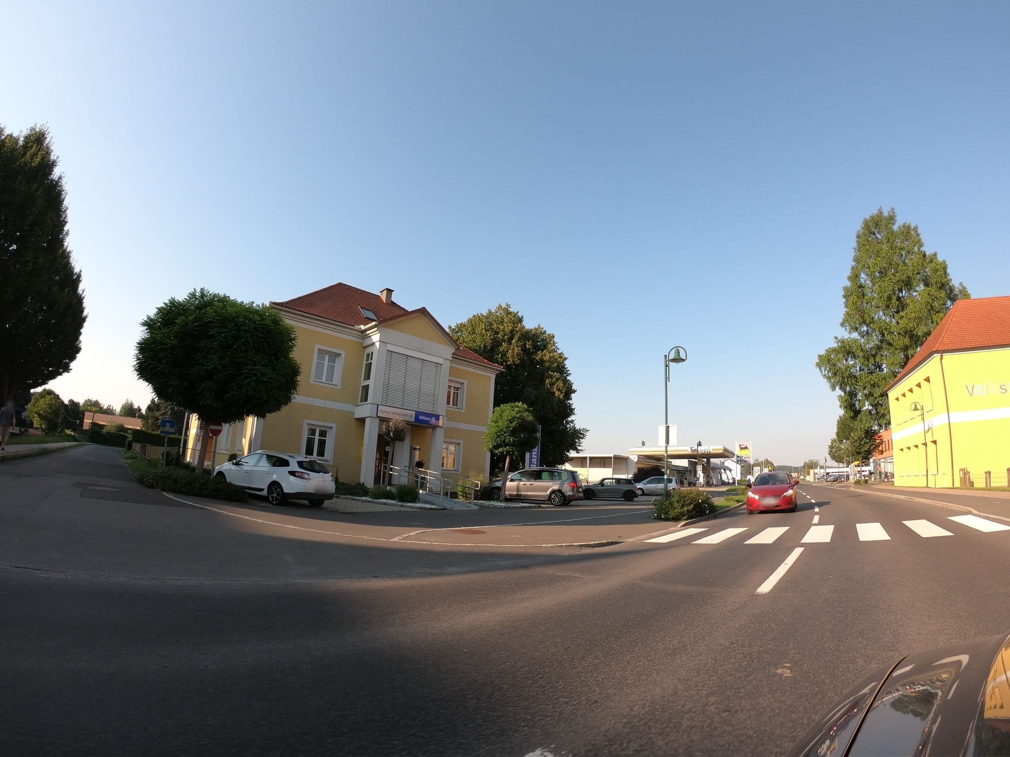 Street view near Cherub Hotelbetriebs GmbH, Jennersdorf — © richlv (CC BY-SA · Mapillary)